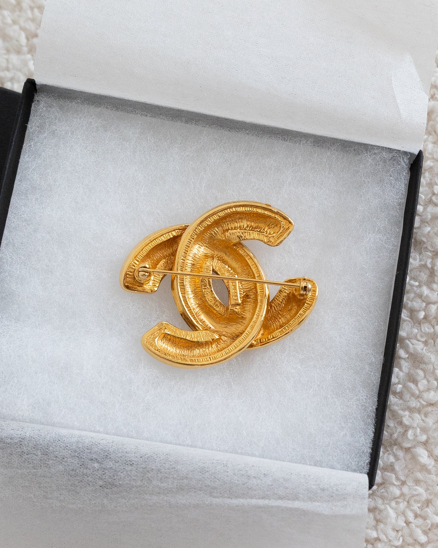 CHANEL Quilted CC Brooch