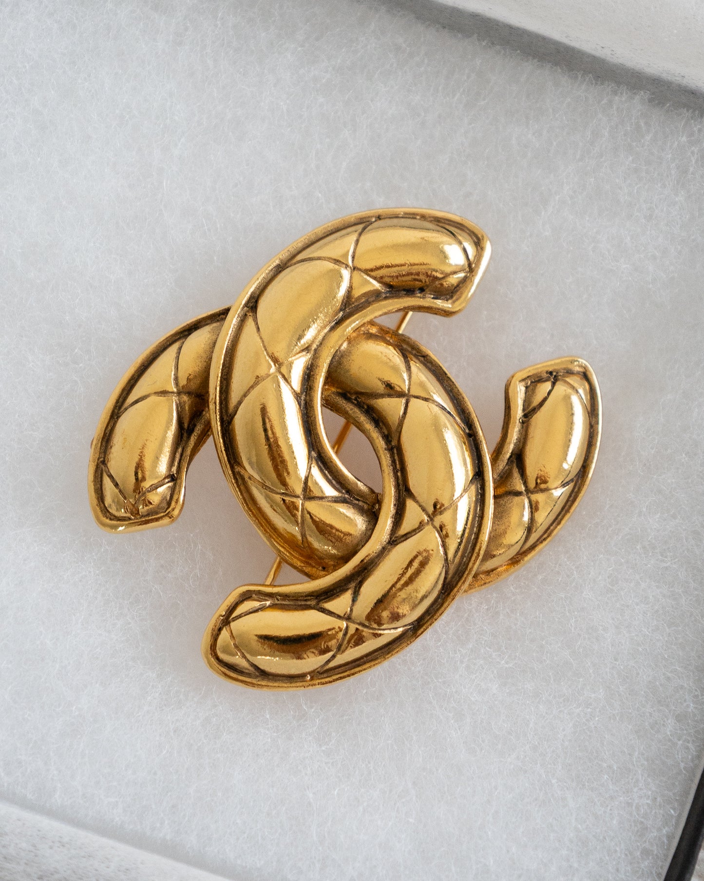 CHANEL Quilted CC Brooch