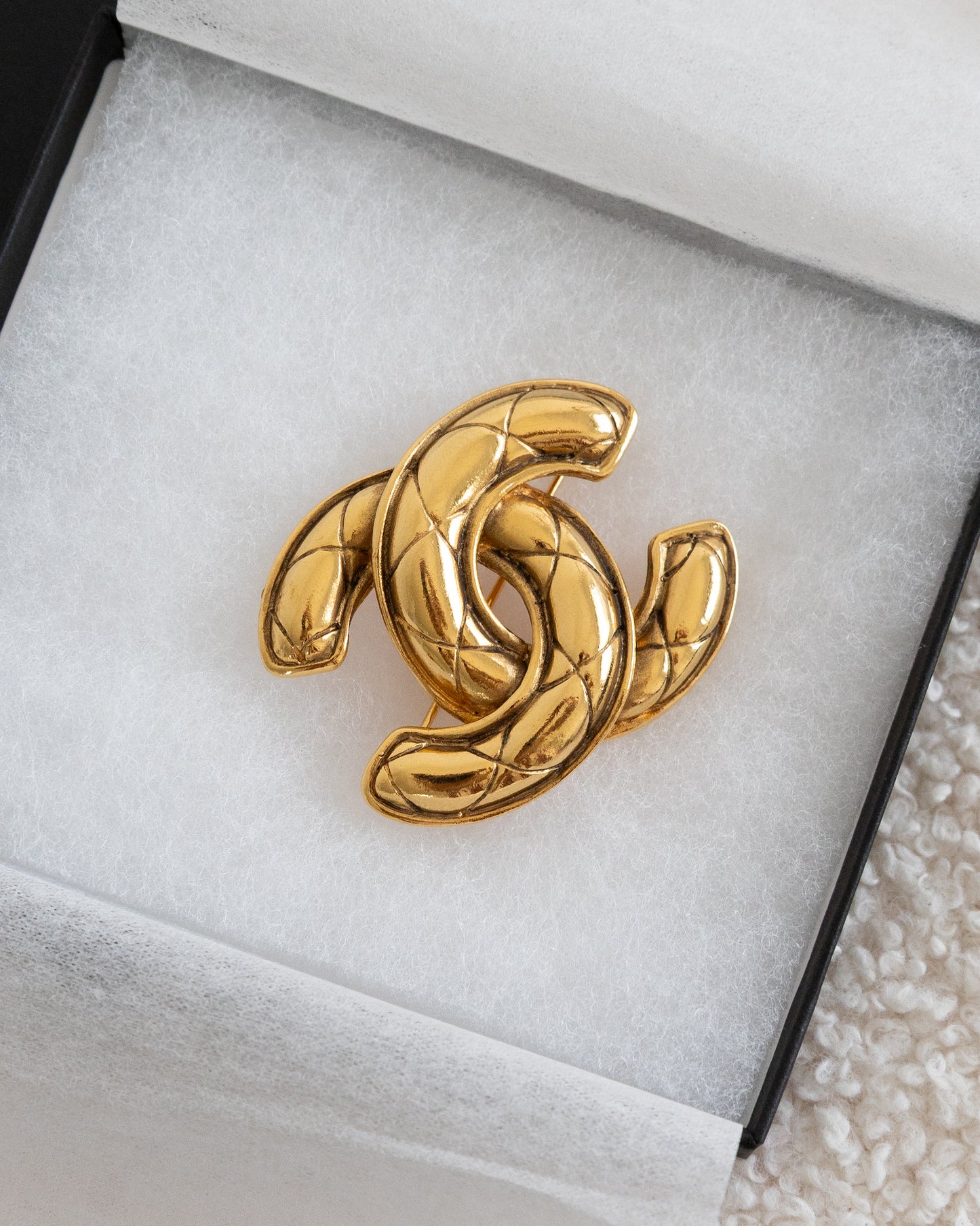 CHANEL Quilted CC Brooch