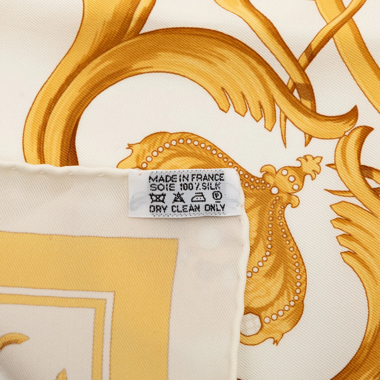 HERMÈS Couronnes Silk 65