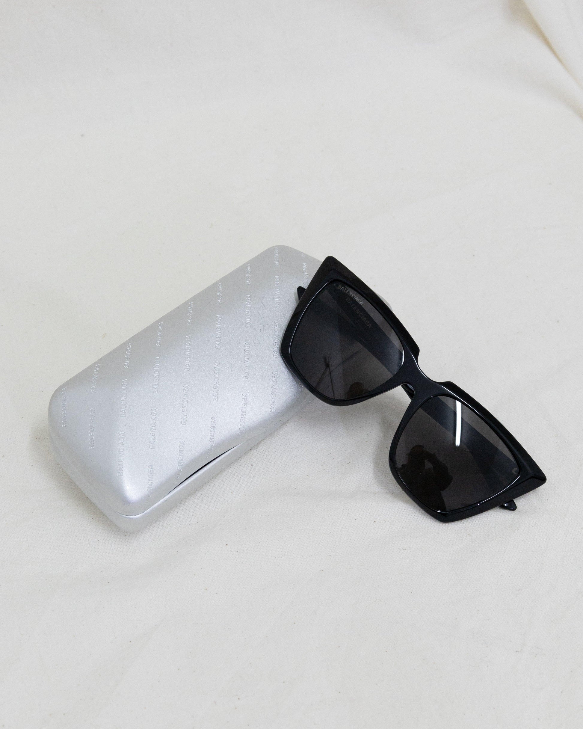 BALENCIAGA Sunglasses - THE VOG CLOSET