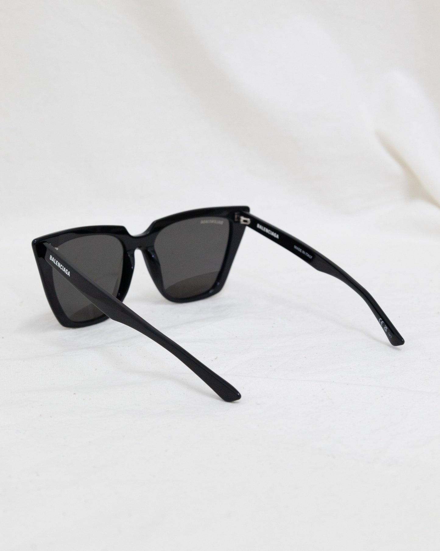 BALENCIAGA Sunglasses - THE VOG CLOSET