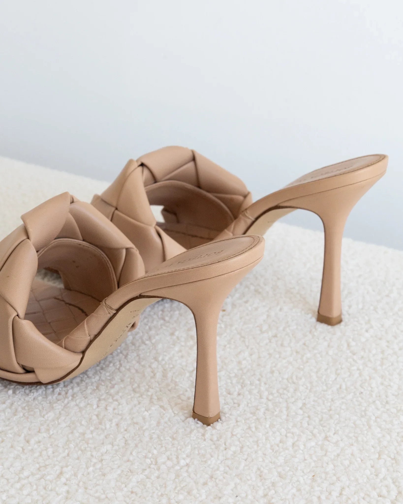 BOTTEGA VENETA Lido Mules 38 - THE VOG CLOSET