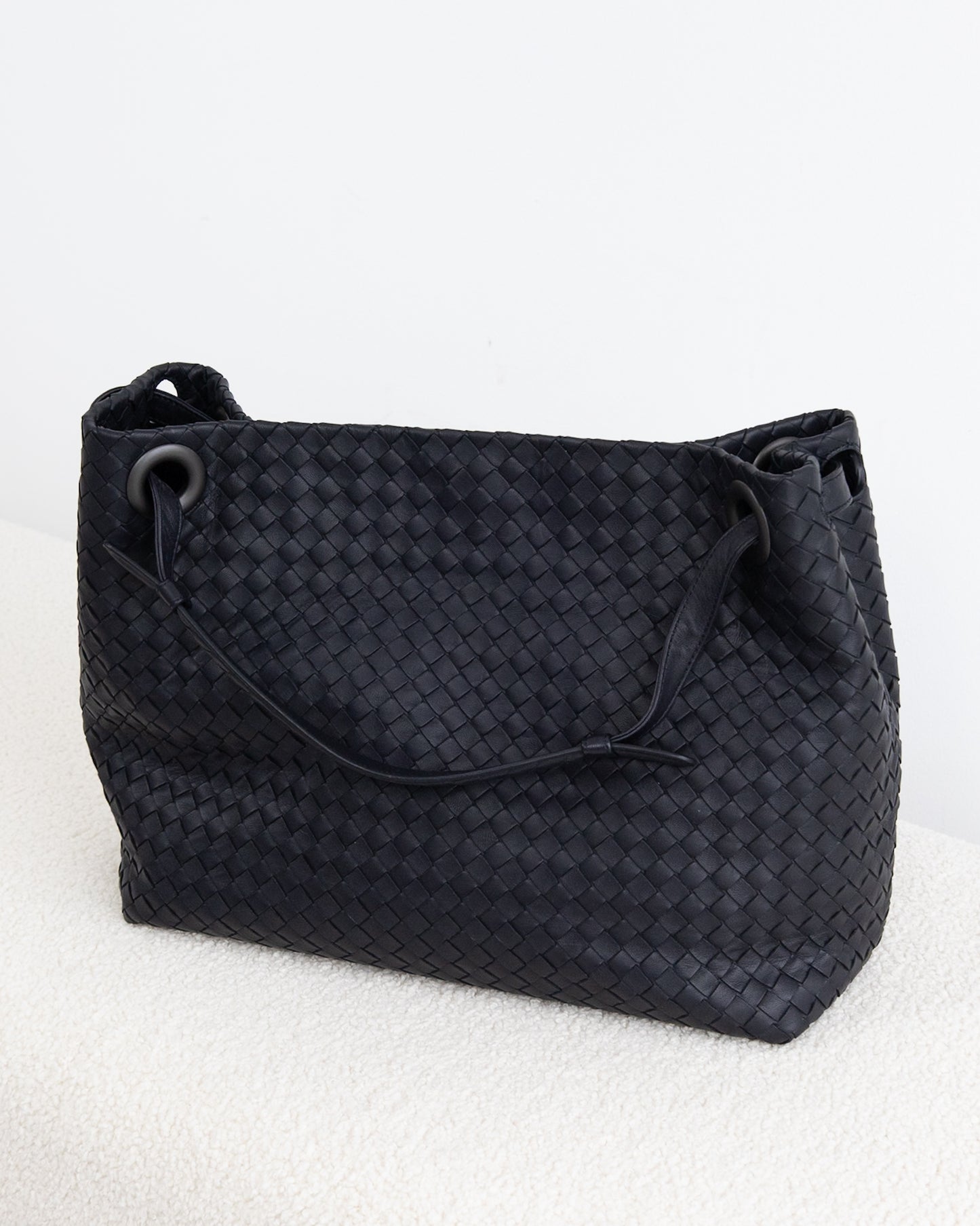 BOTTEGA VENETA Tote - THE VOG CLOSET