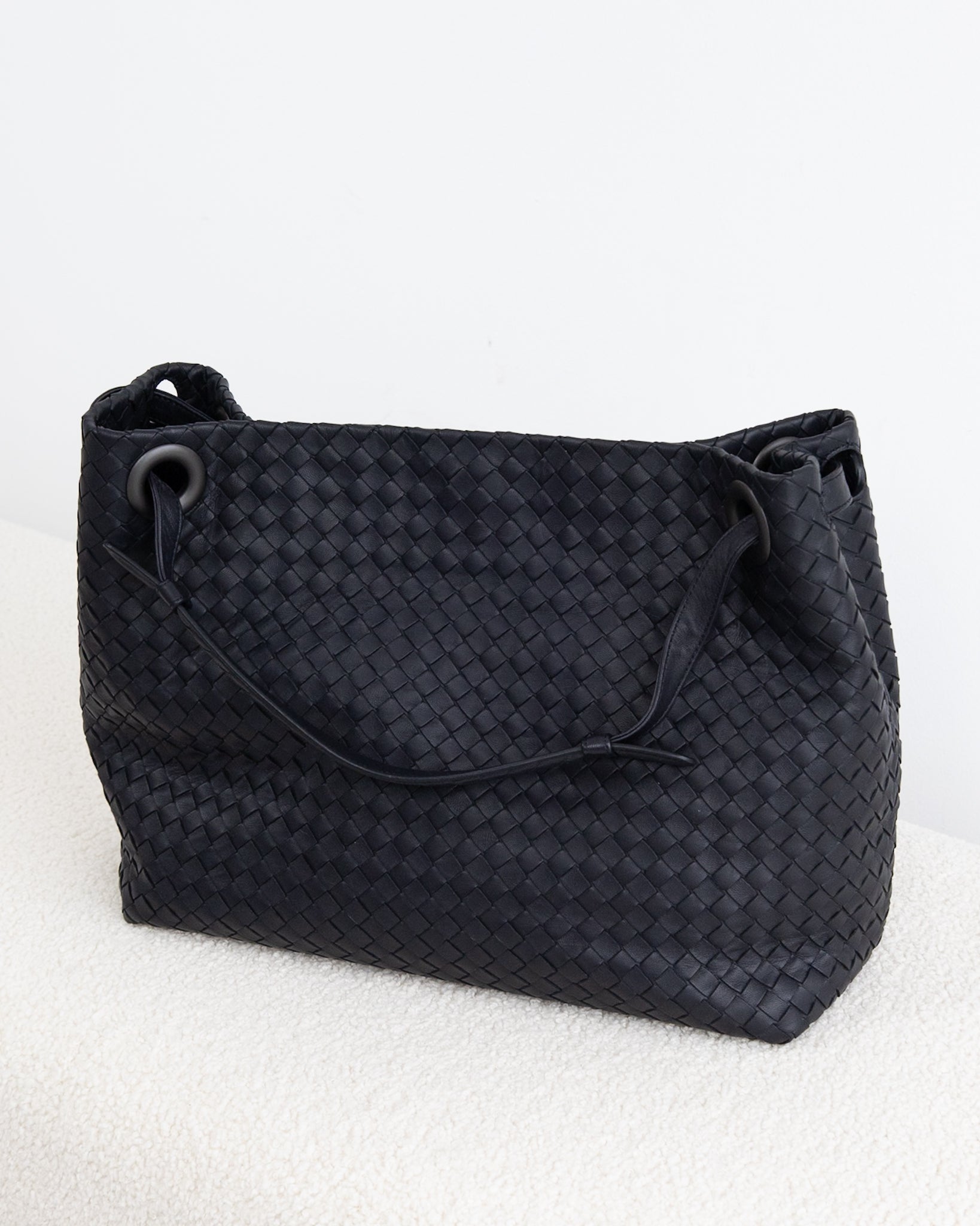 BOTTEGA VENETA Tote - THE VOG CLOSET