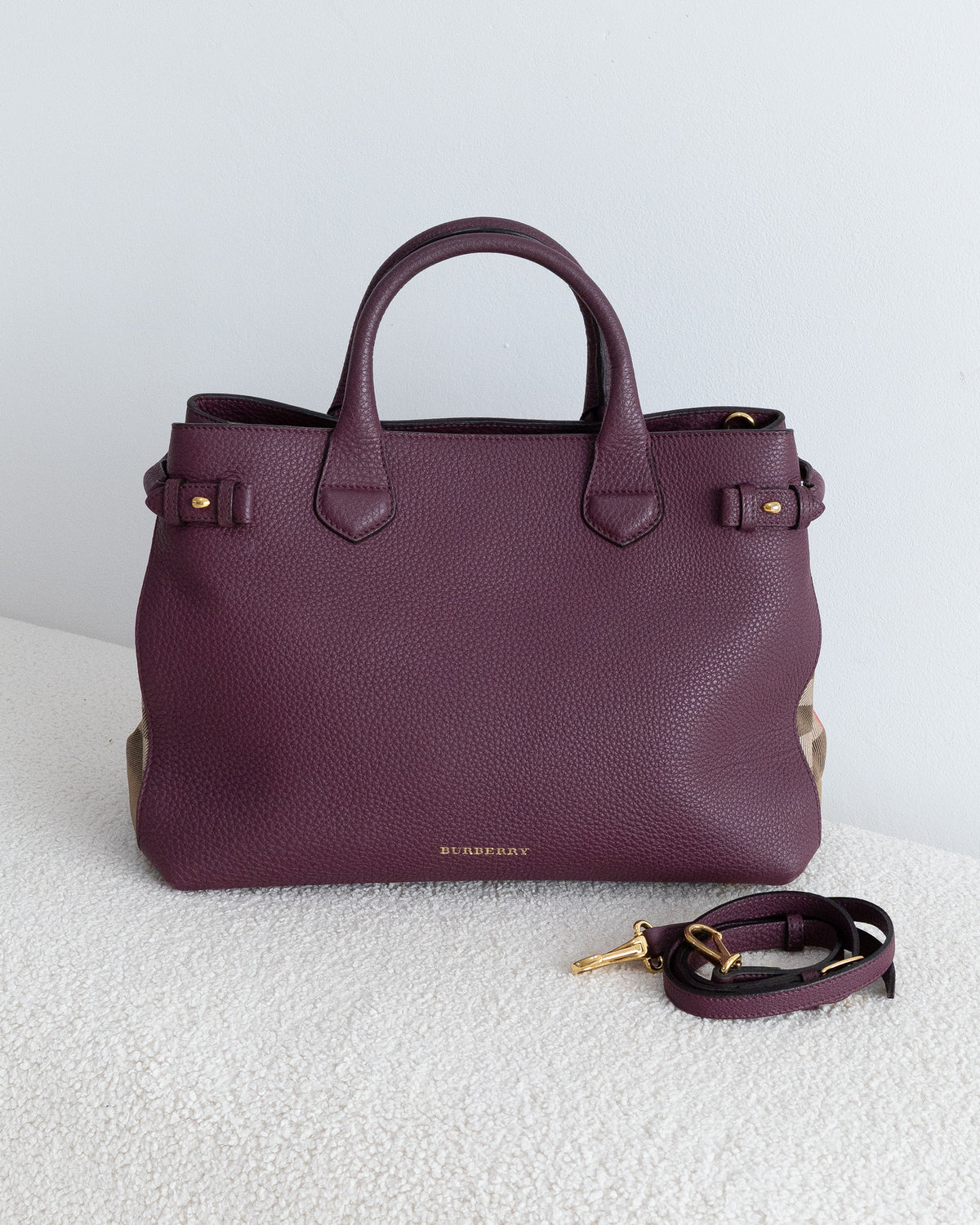 BURBERRY Banner Medium