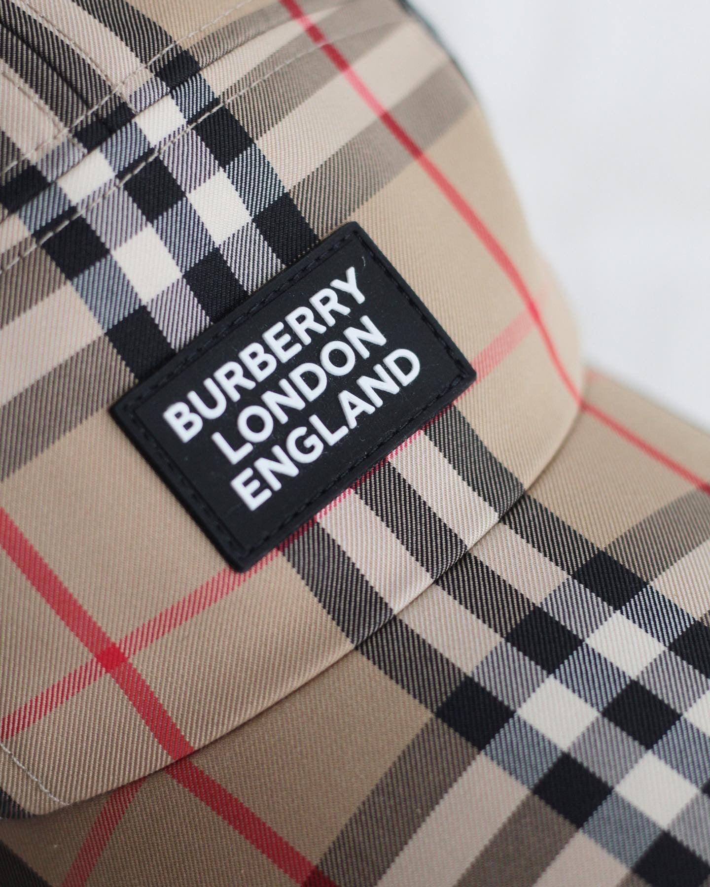 BURBERRY CAP - THE VOG CLOSET