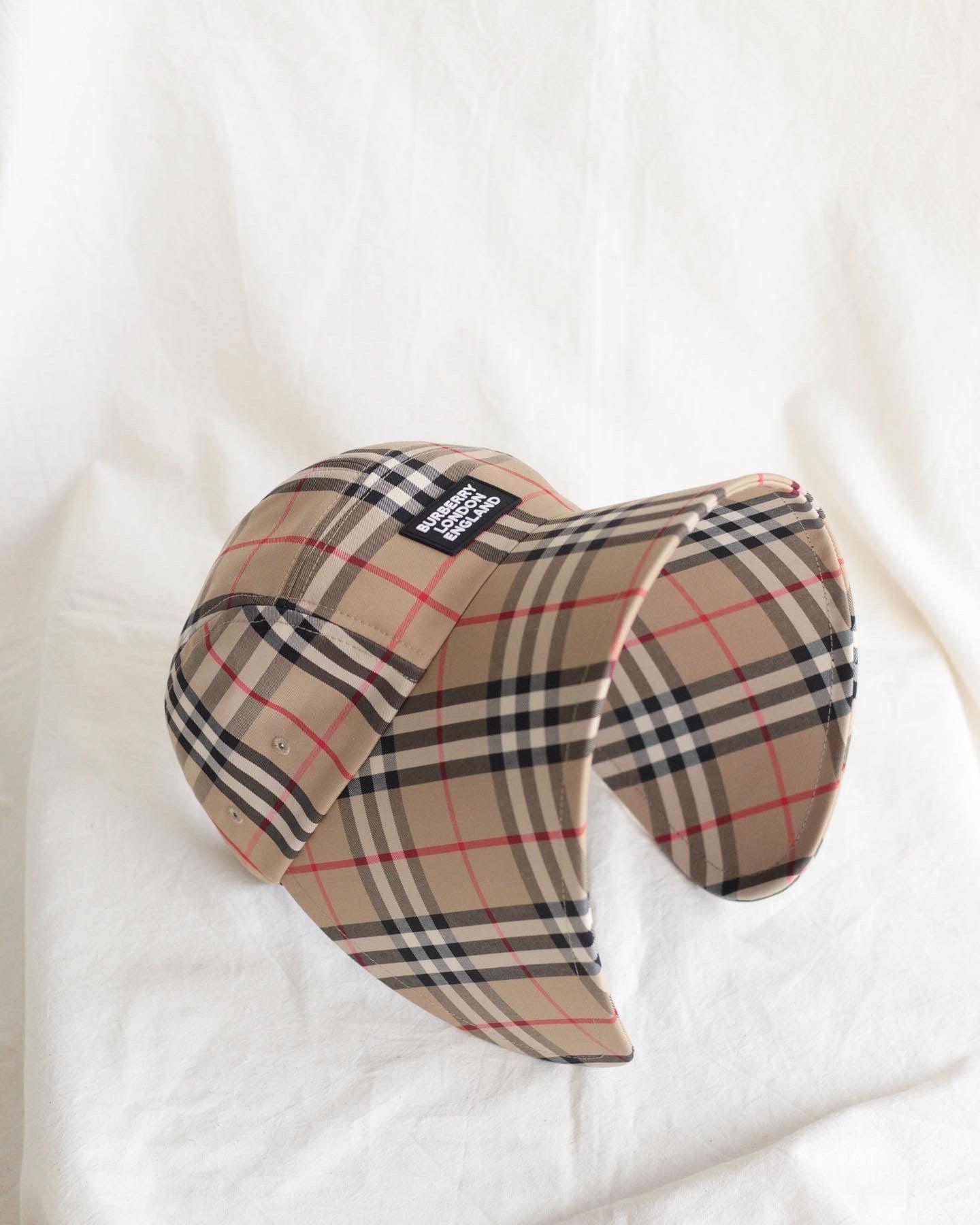 BURBERRY CAP - THE VOG CLOSET