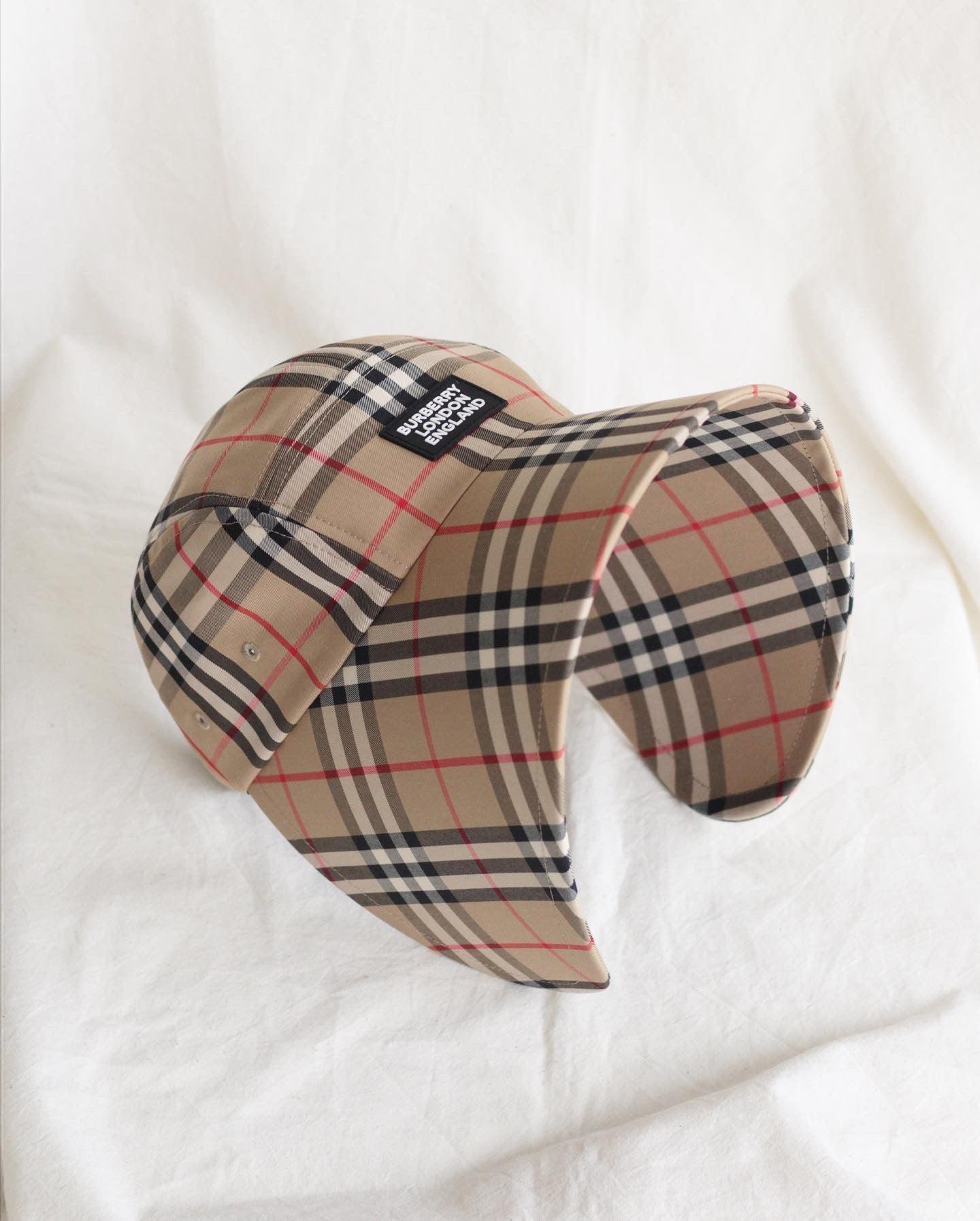 BURBERRY CAP - THE VOG CLOSET