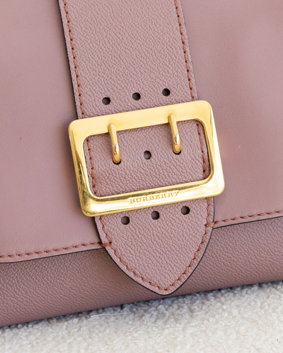 BURBERRY Medley Buckle
