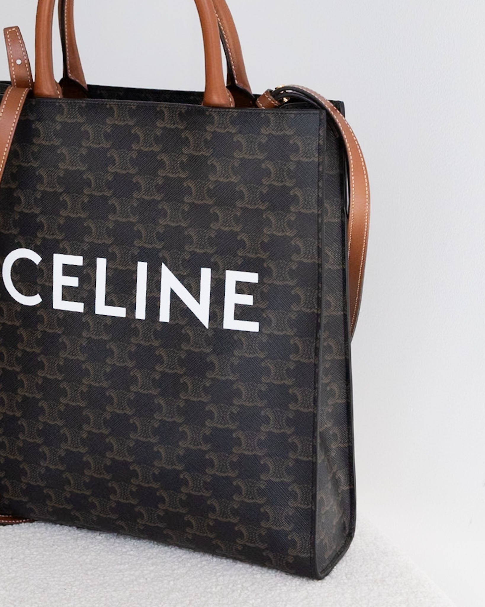 CELINE Vertical Cabas - THE VOG CLOSET