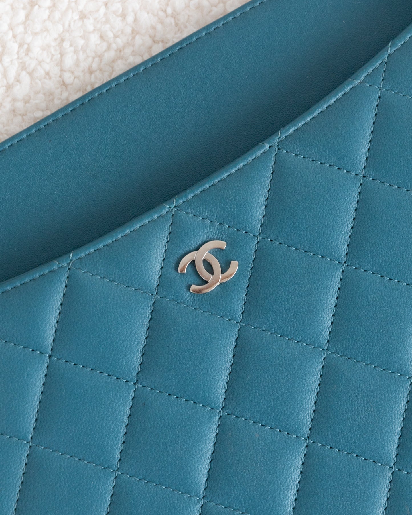 CHANEL Case - THE VOG CLOSET