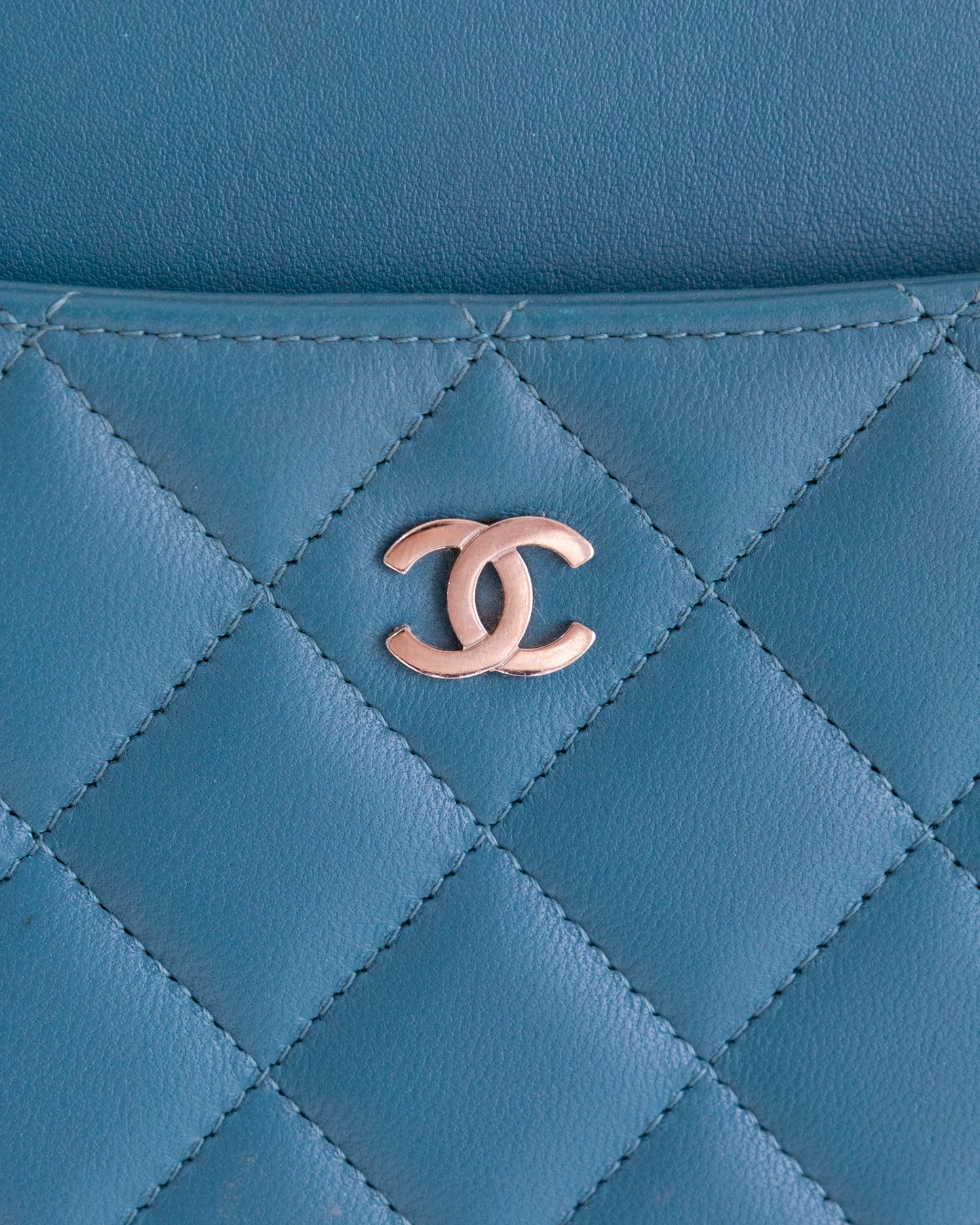 CHANEL Case - THE VOG CLOSET