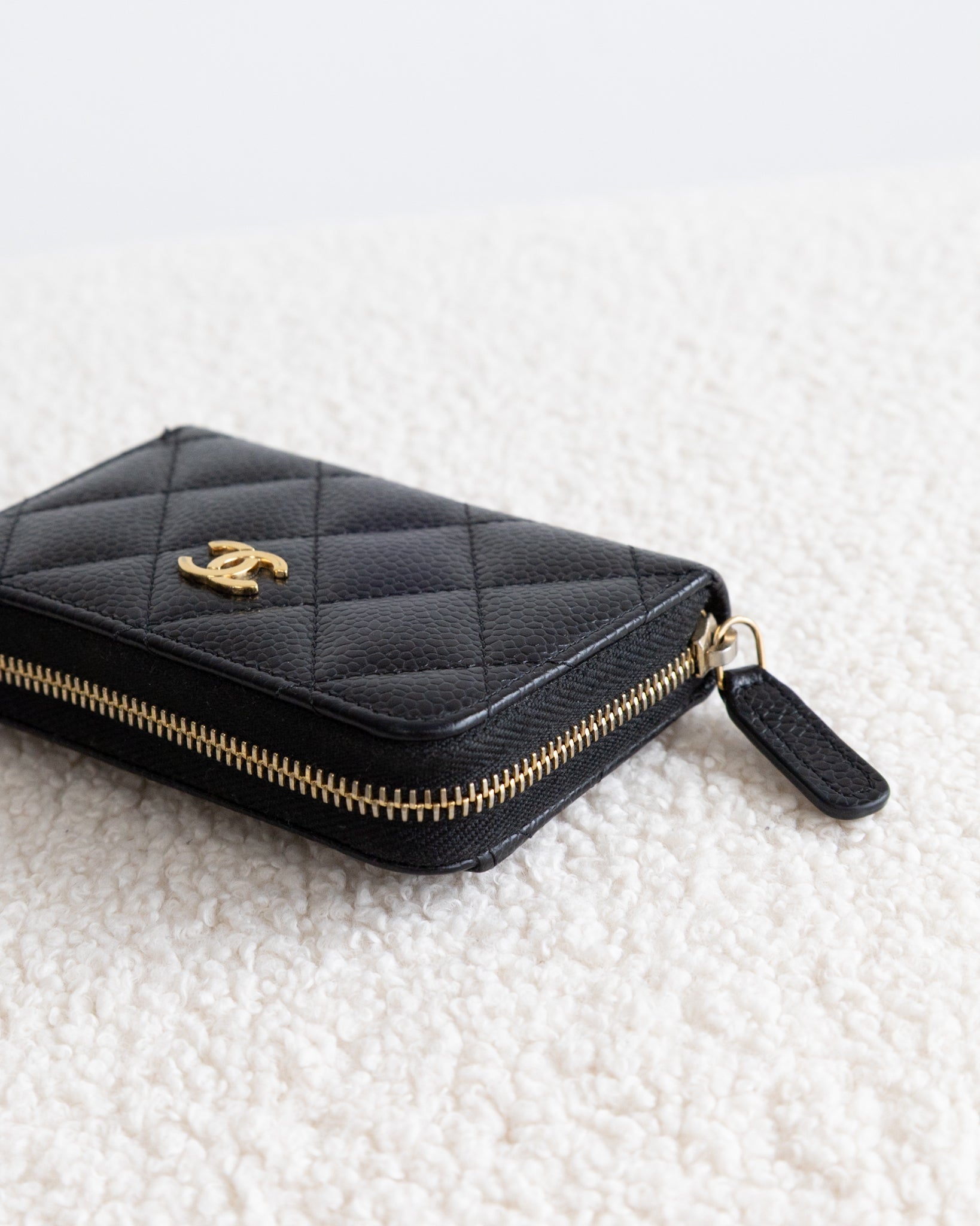 CHANEL CC Wallet - THE VOG CLOSET