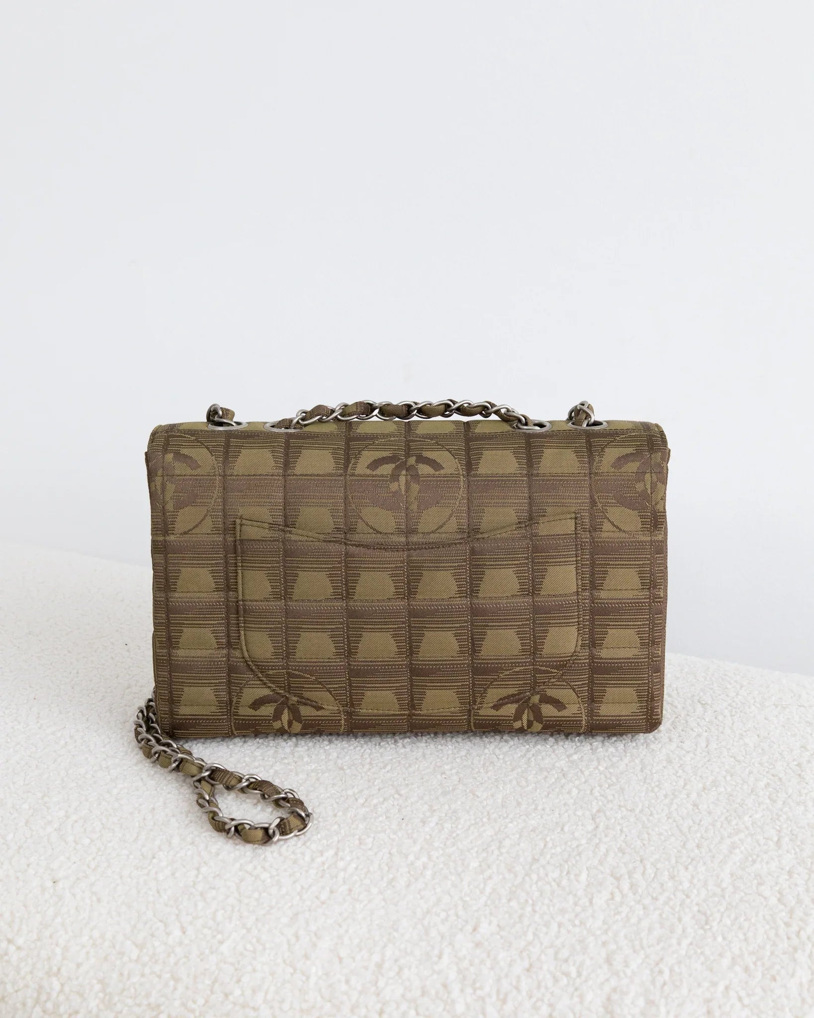 CHANEL Classic Flap - THE VOG CLOSET
