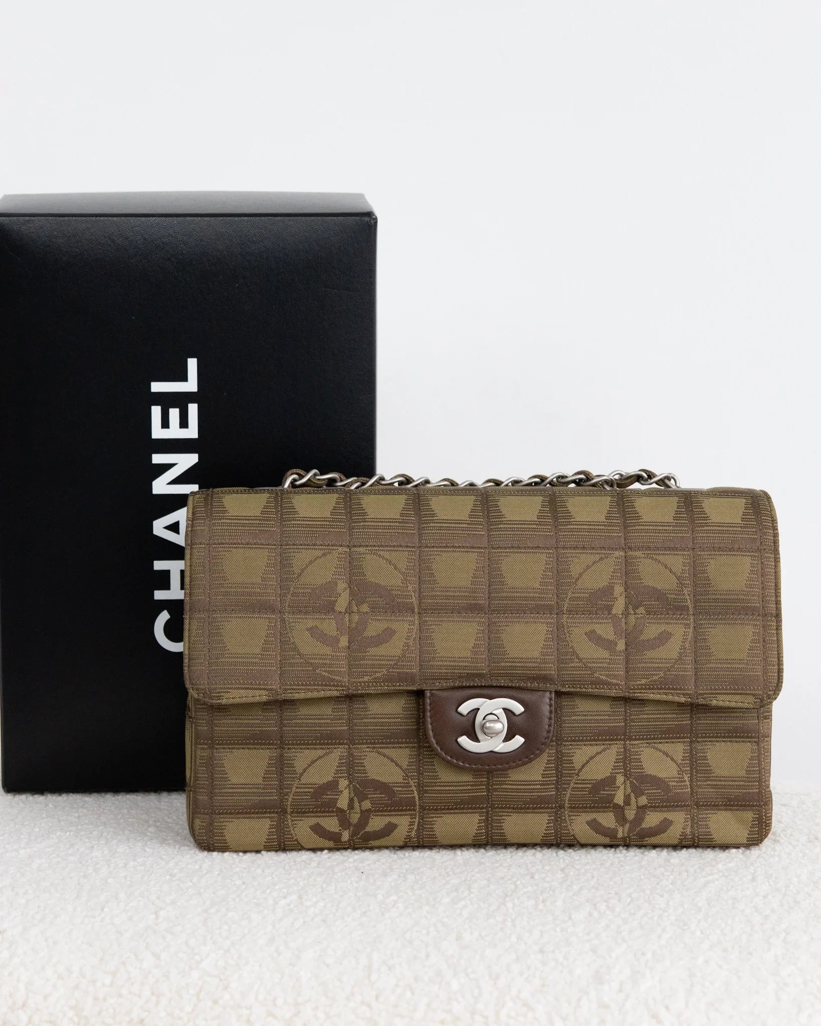 CHANEL Classic Flap - THE VOG CLOSET