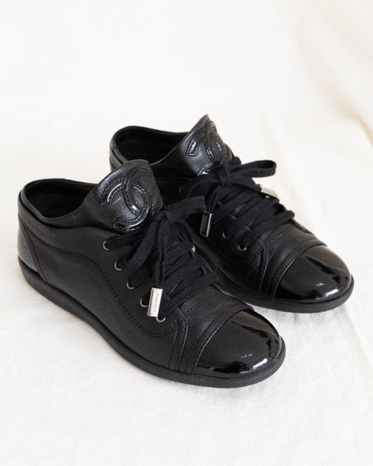 CHANEL Sneakers 36 - THE VOG CLOSET