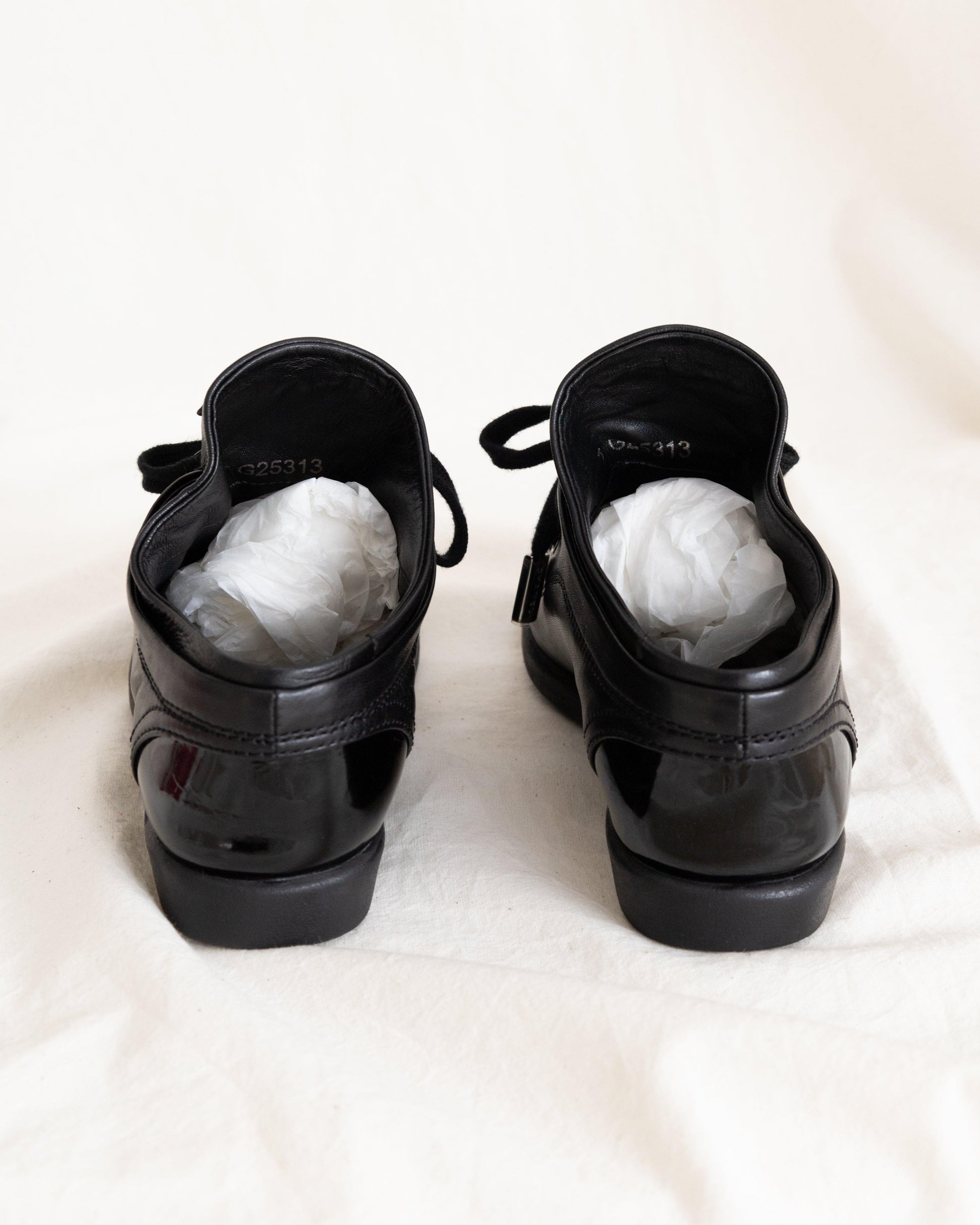 CHANEL Sneakers 36 - THE VOG CLOSET