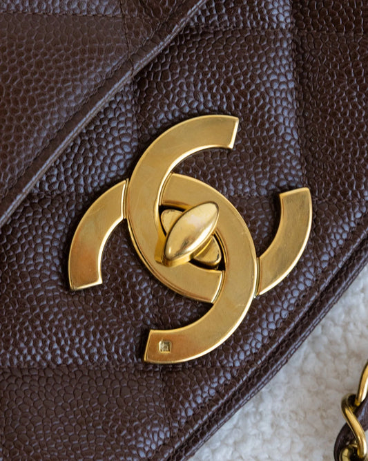 CHANEL Tote Bag - THE VOG CLOSET