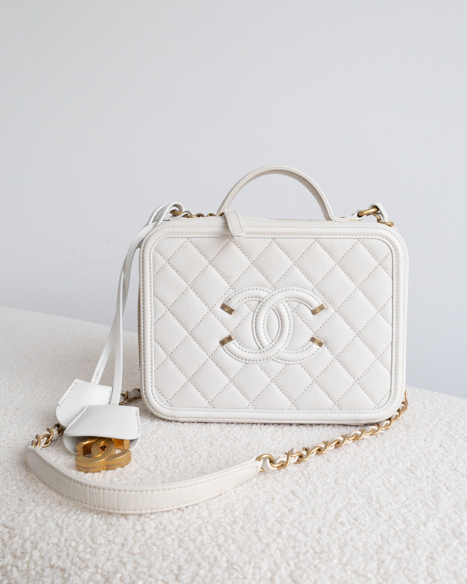 CHANEL Vanity Filigree - THE VOG CLOSET
