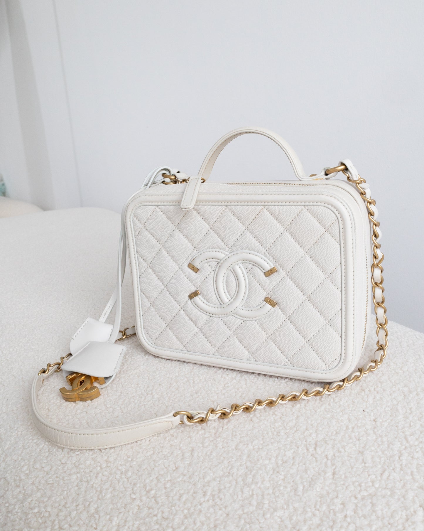 CHANEL Vanity Filigree - THE VOG CLOSET
