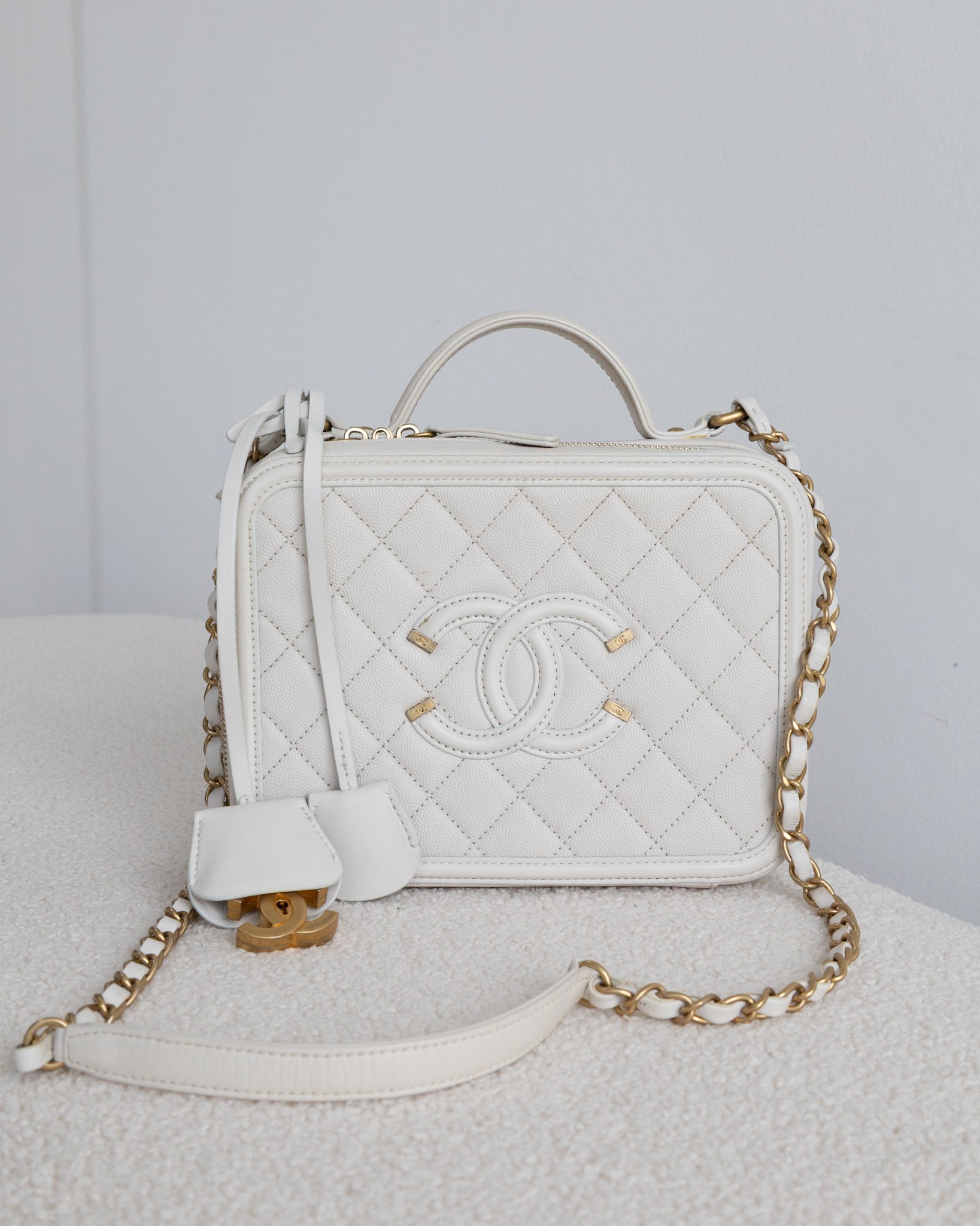 CHANEL Vanity Filigree - THE VOG CLOSET