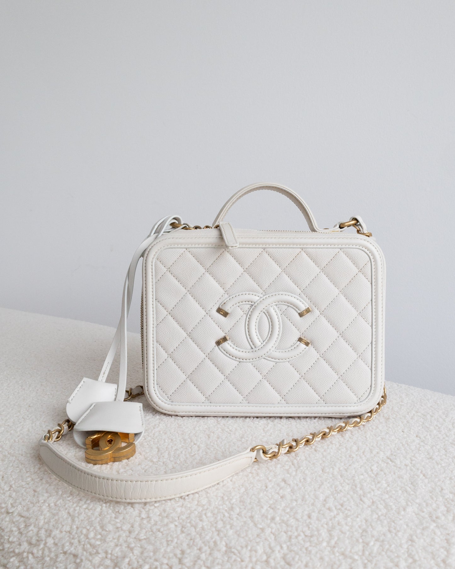 CHANEL Vanity Filigree - THE VOG CLOSET