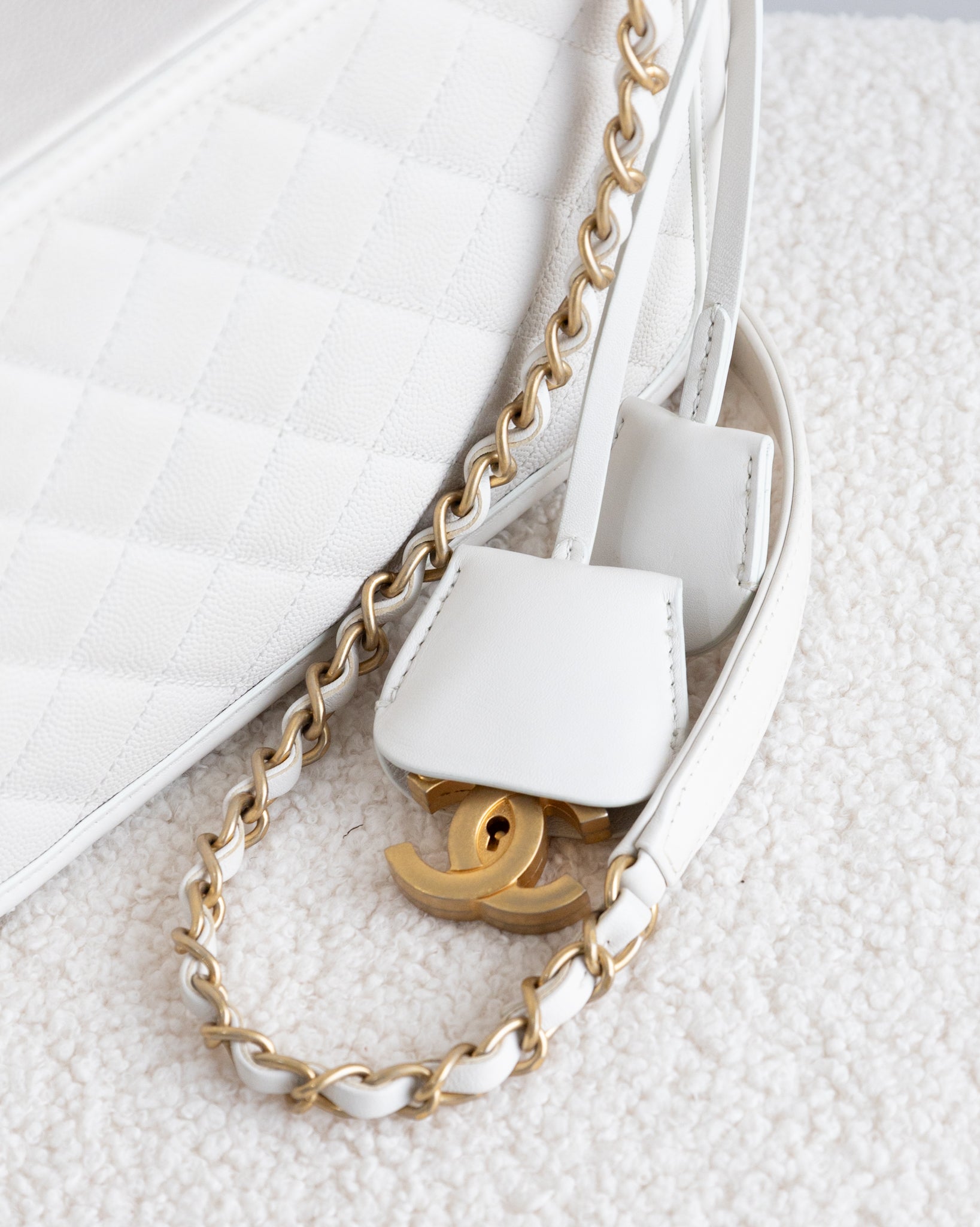 CHANEL Vanity Filigree - THE VOG CLOSET