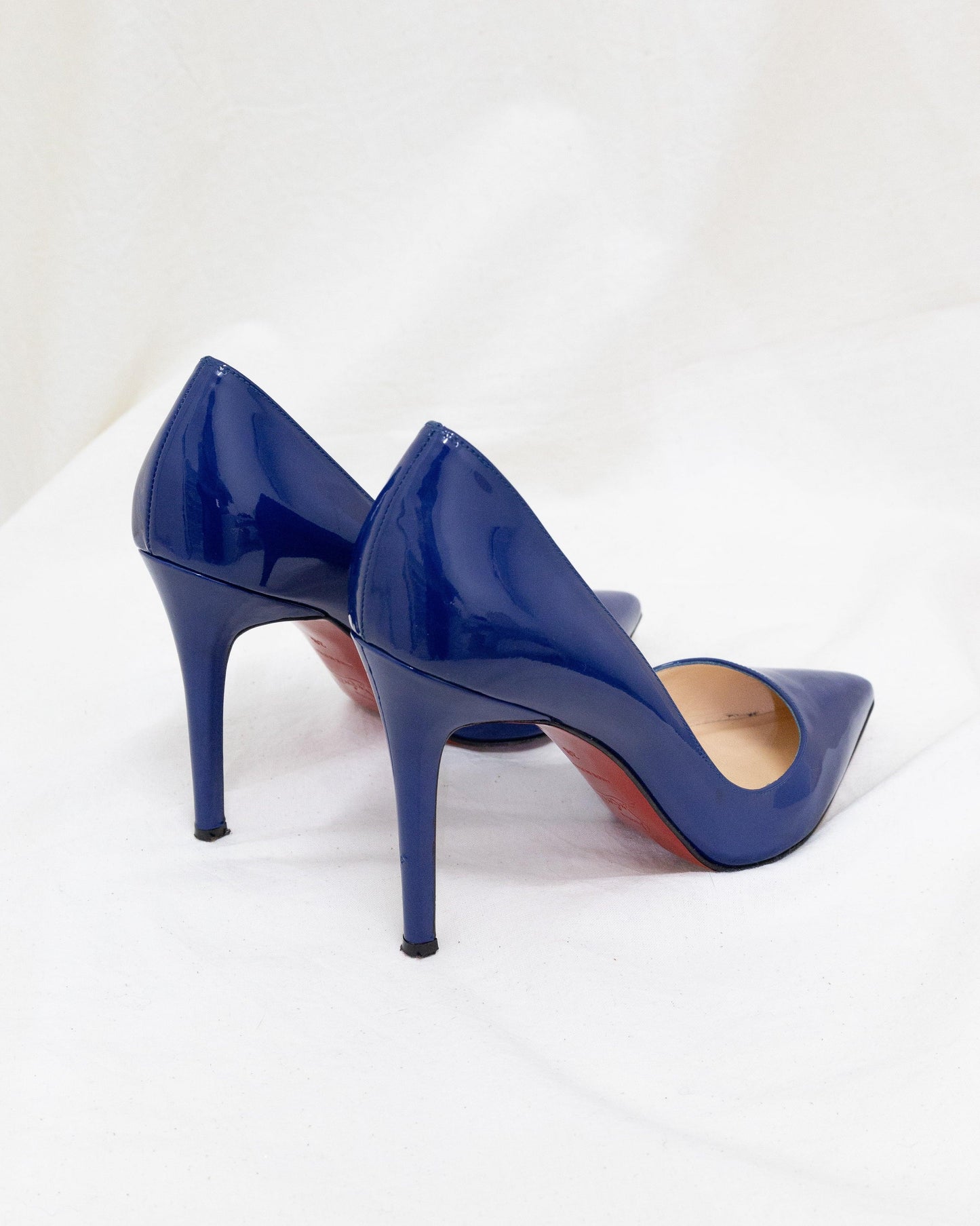 CHRISTIAN LOUBOUTIN 38 - THE VOG CLOSET