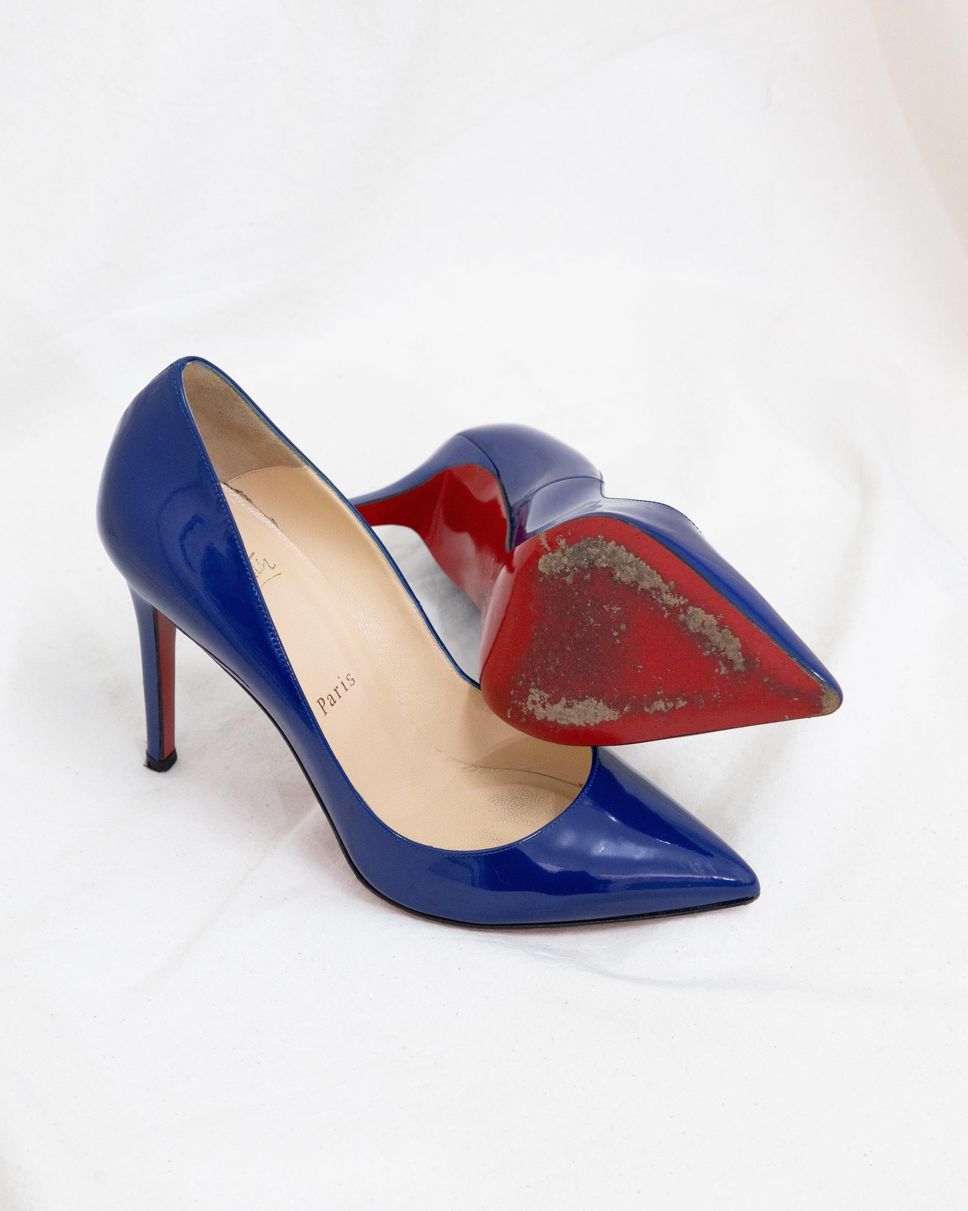 CHRISTIAN LOUBOUTIN 38 - THE VOG CLOSET