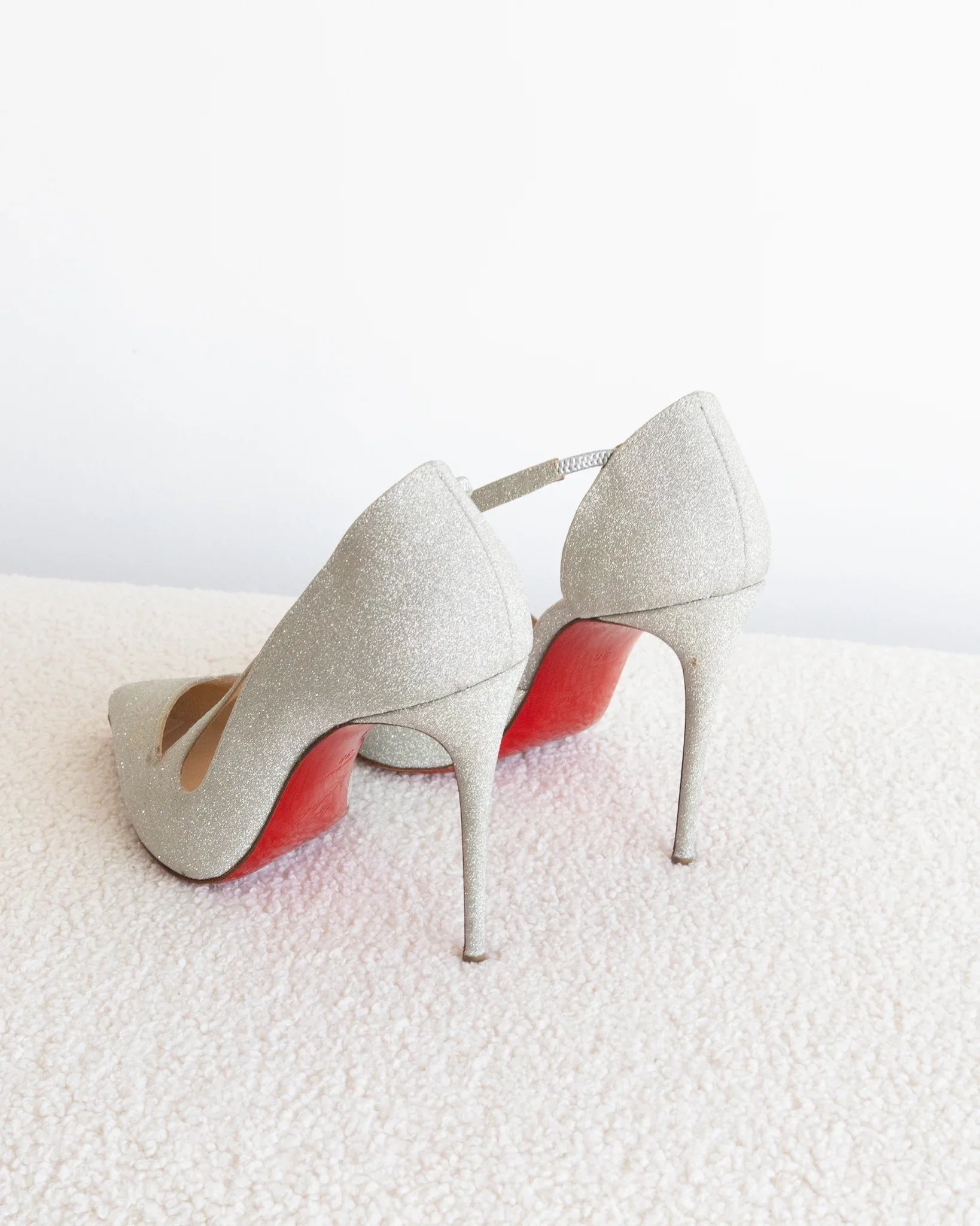 CHRISTIAN LOUBOUTIN 38 - THE VOG CLOSET