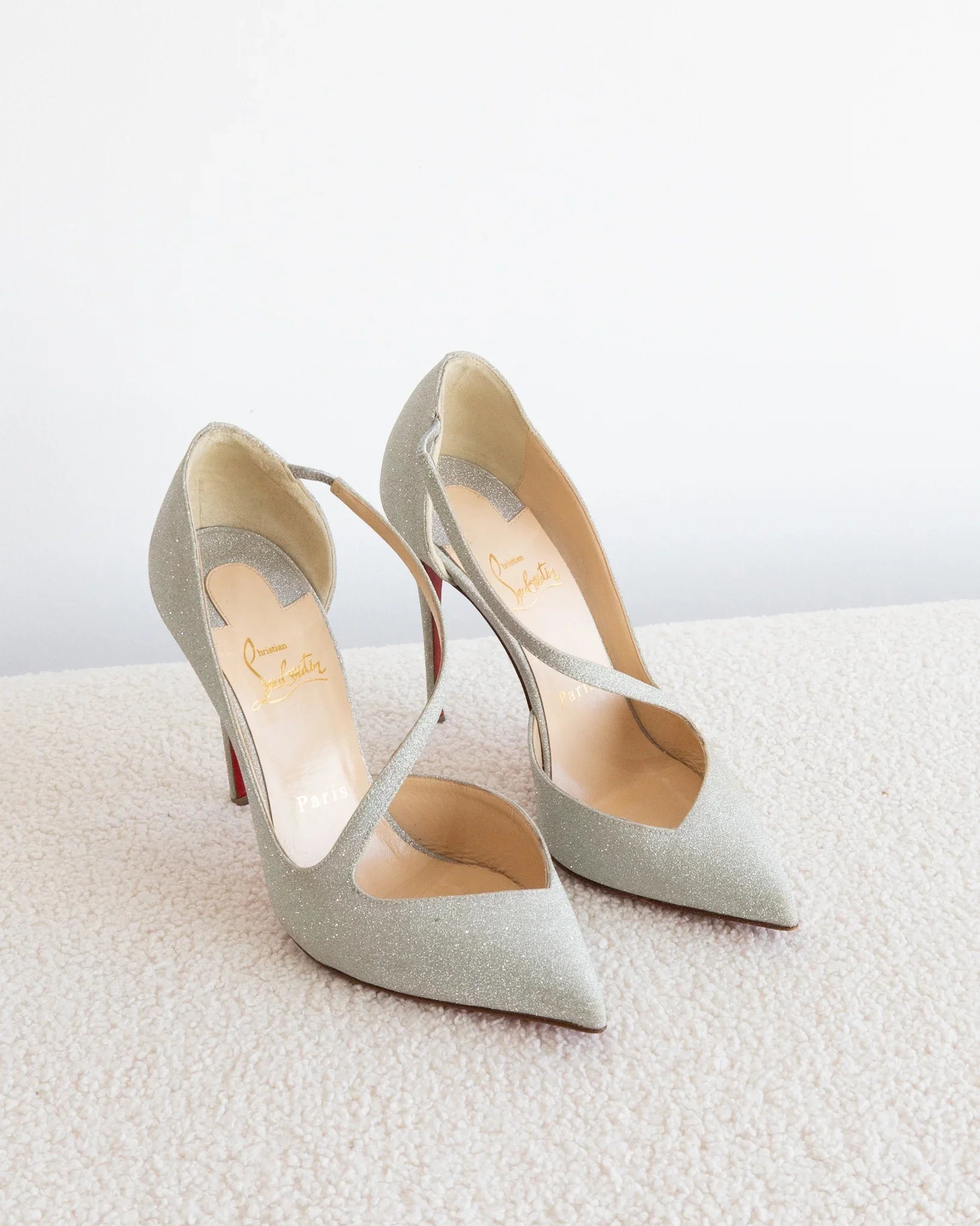 CHRISTIAN LOUBOUTIN 38 - THE VOG CLOSET