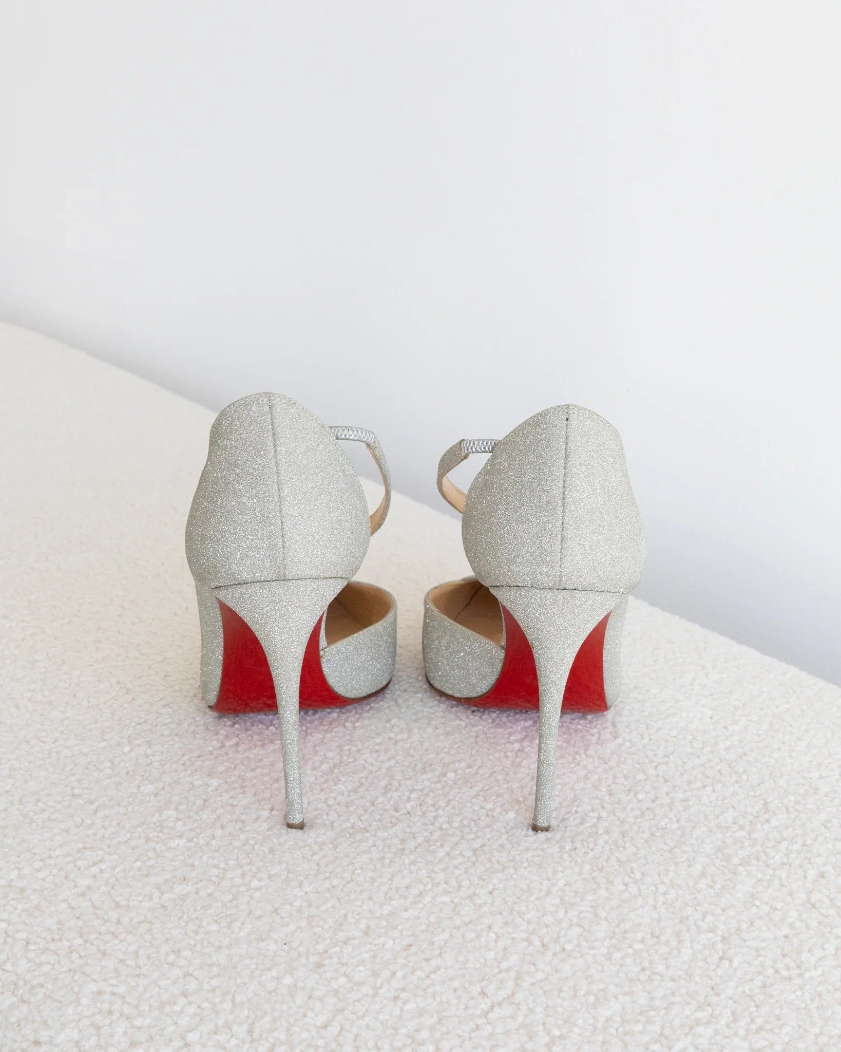 CHRISTIAN LOUBOUTIN 38 - THE VOG CLOSET