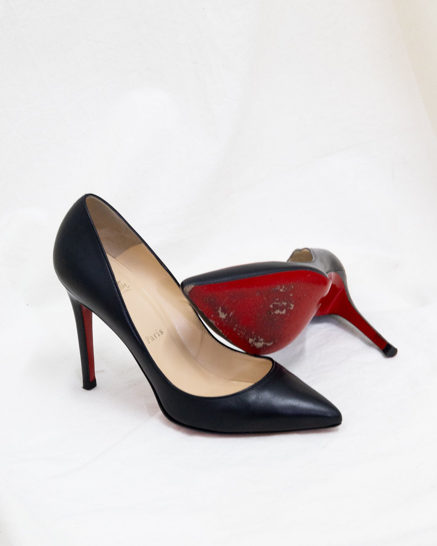 CHRISTIAN LOUBOUTIN 39 - THE VOG CLOSET
