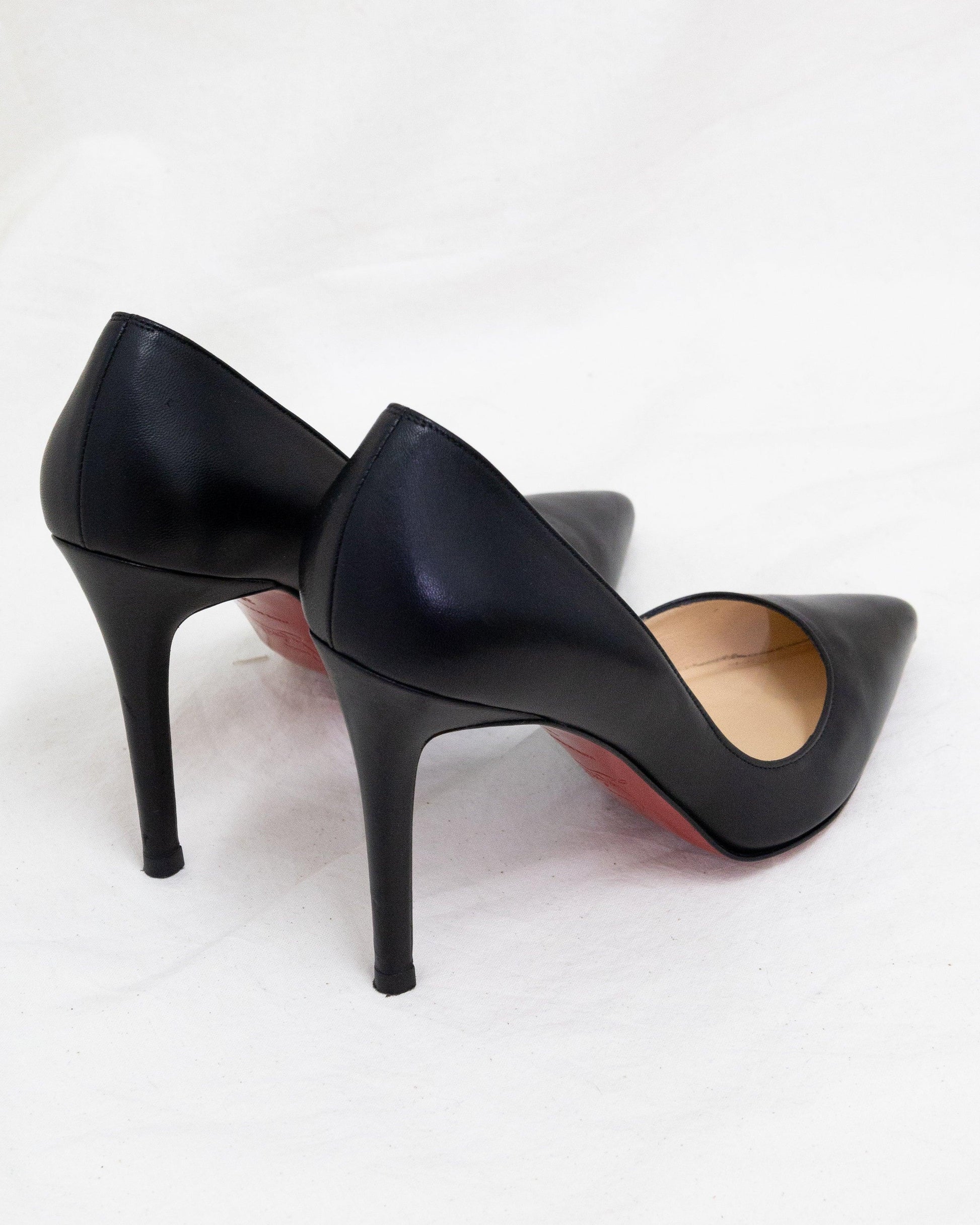 CHRISTIAN LOUBOUTIN 39 - THE VOG CLOSET