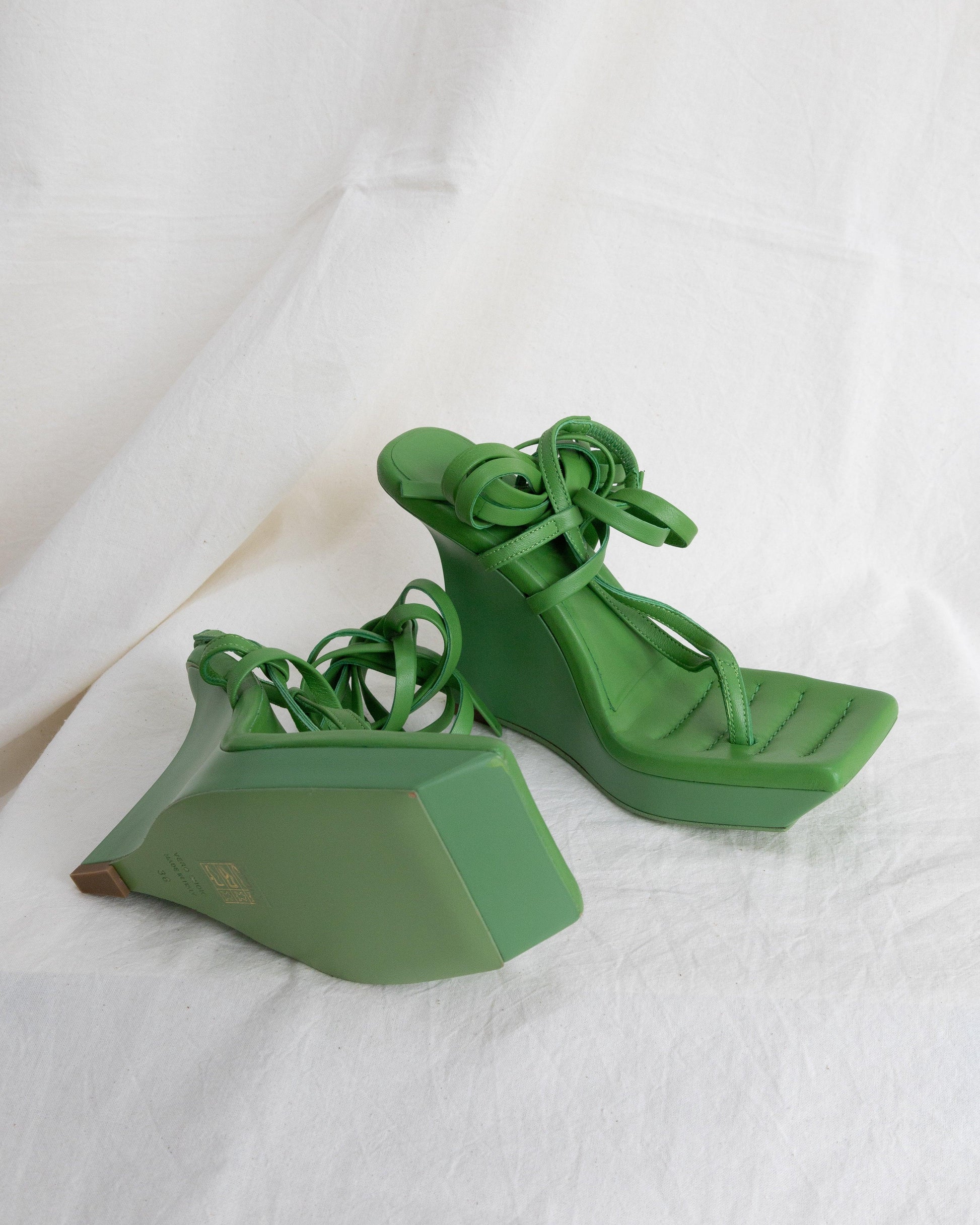GIA\RHW Sandals 38 - THE VOG CLOSET