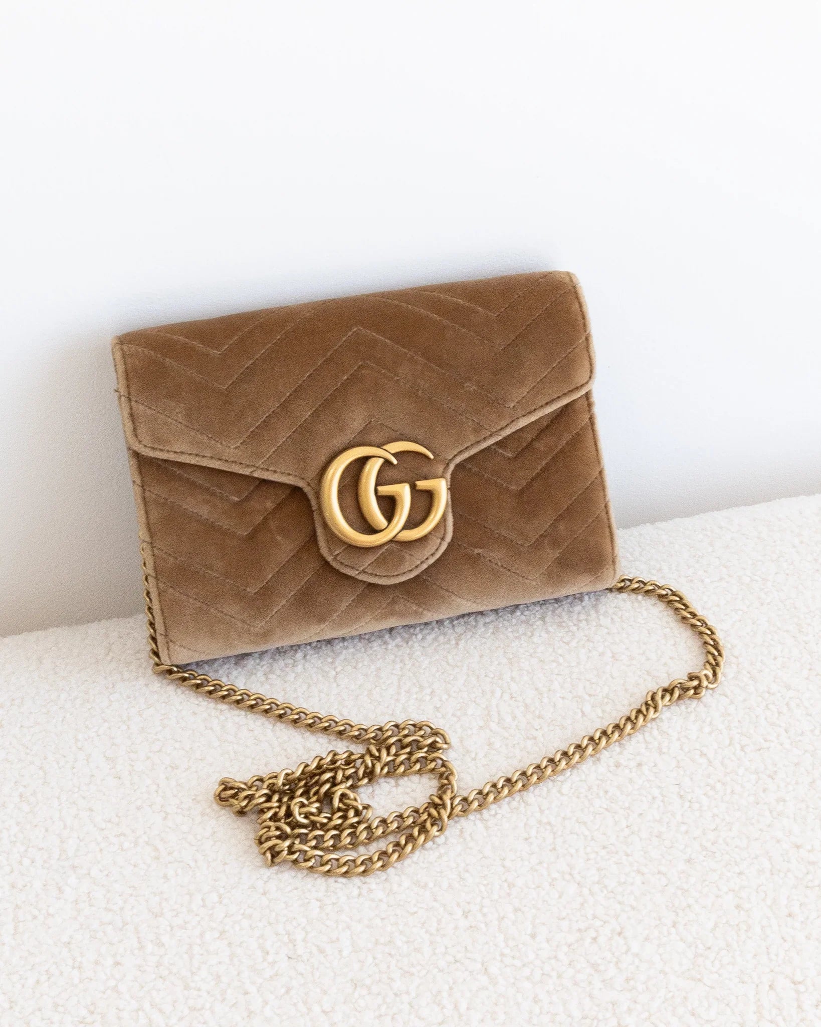 GUCCI GG Marmont WOC - THE VOG CLOSET