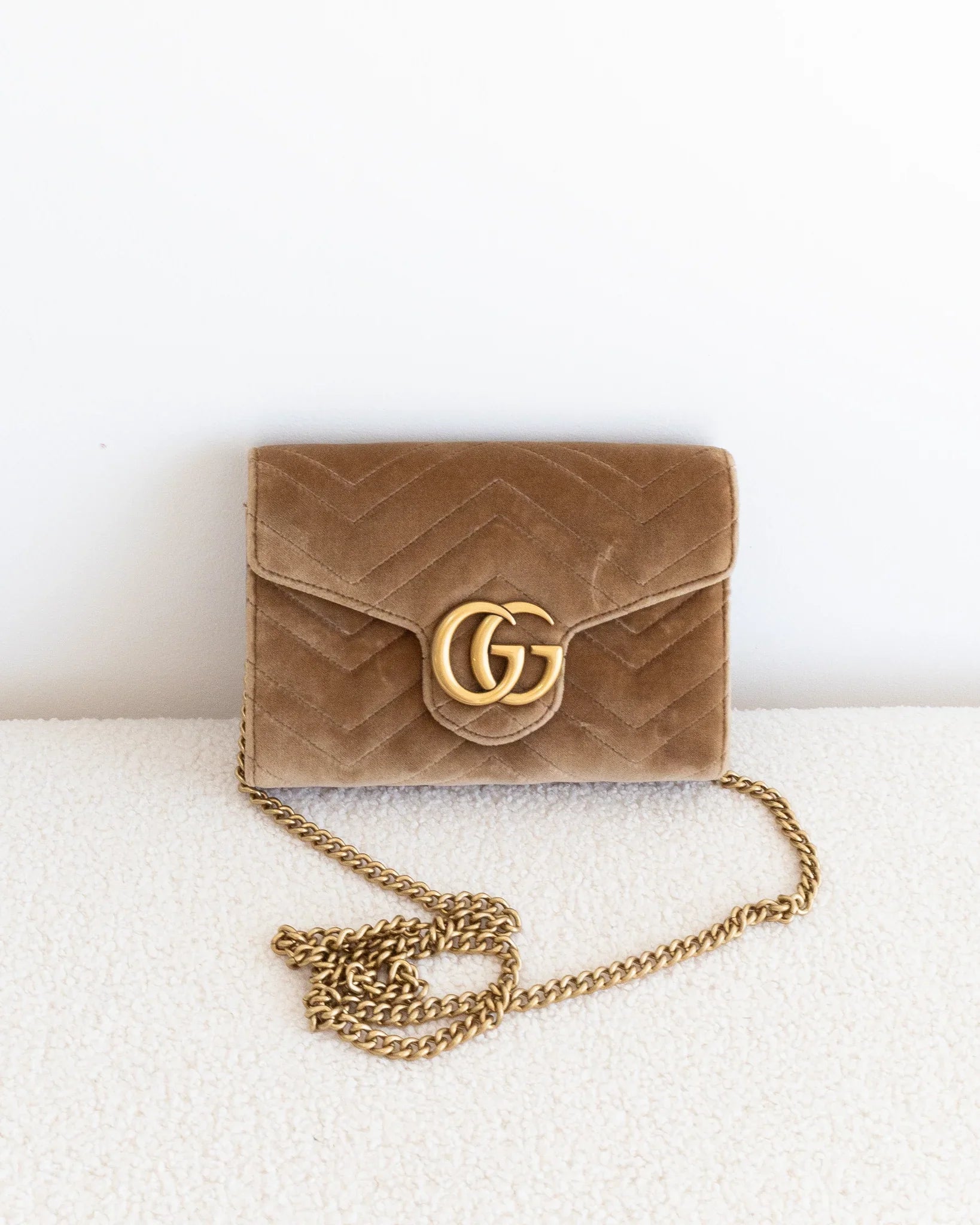 GUCCI GG Marmont WOC - THE VOG CLOSET