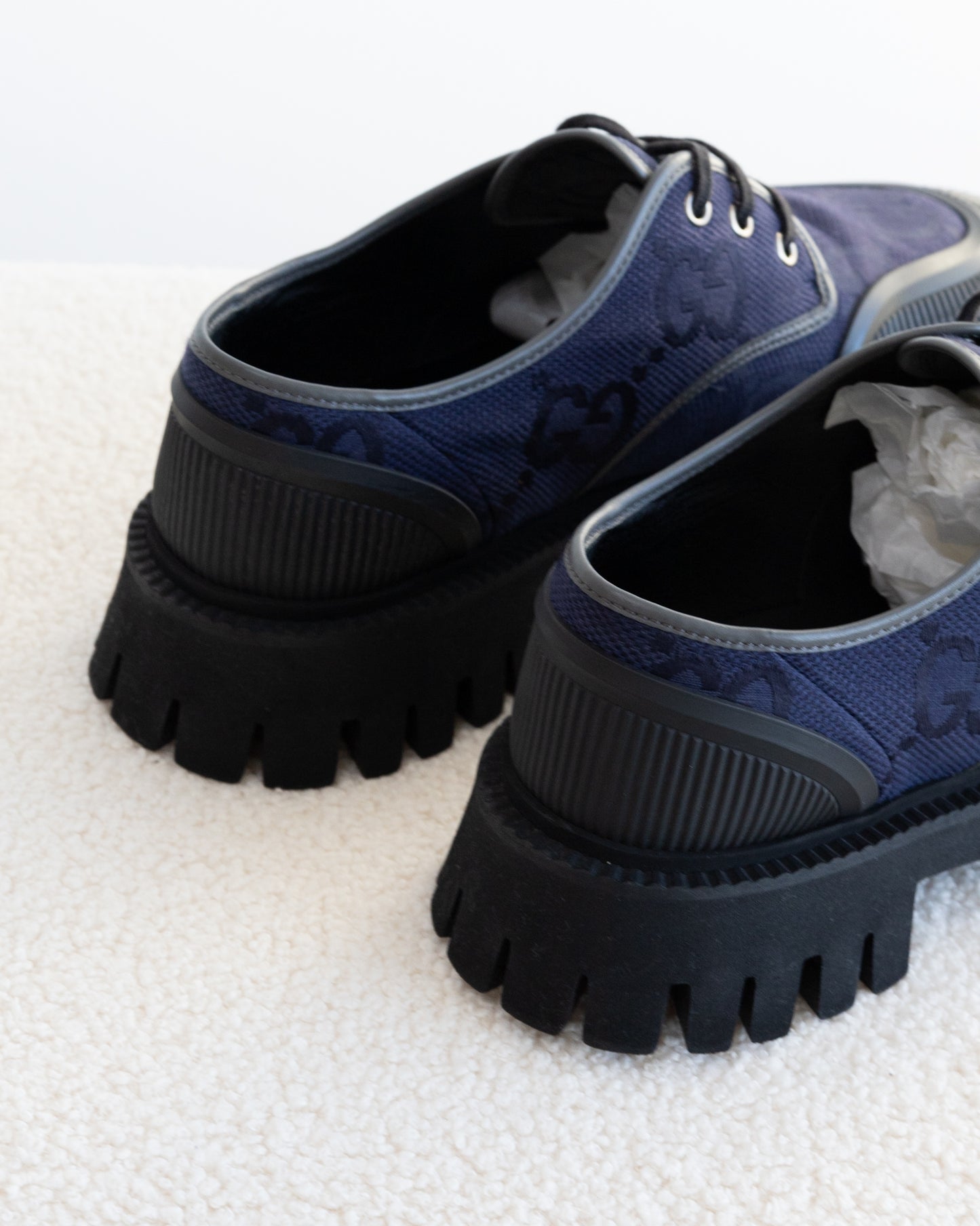 GUCCI Maxi Sneakers 42 - THE VOG CLOSET