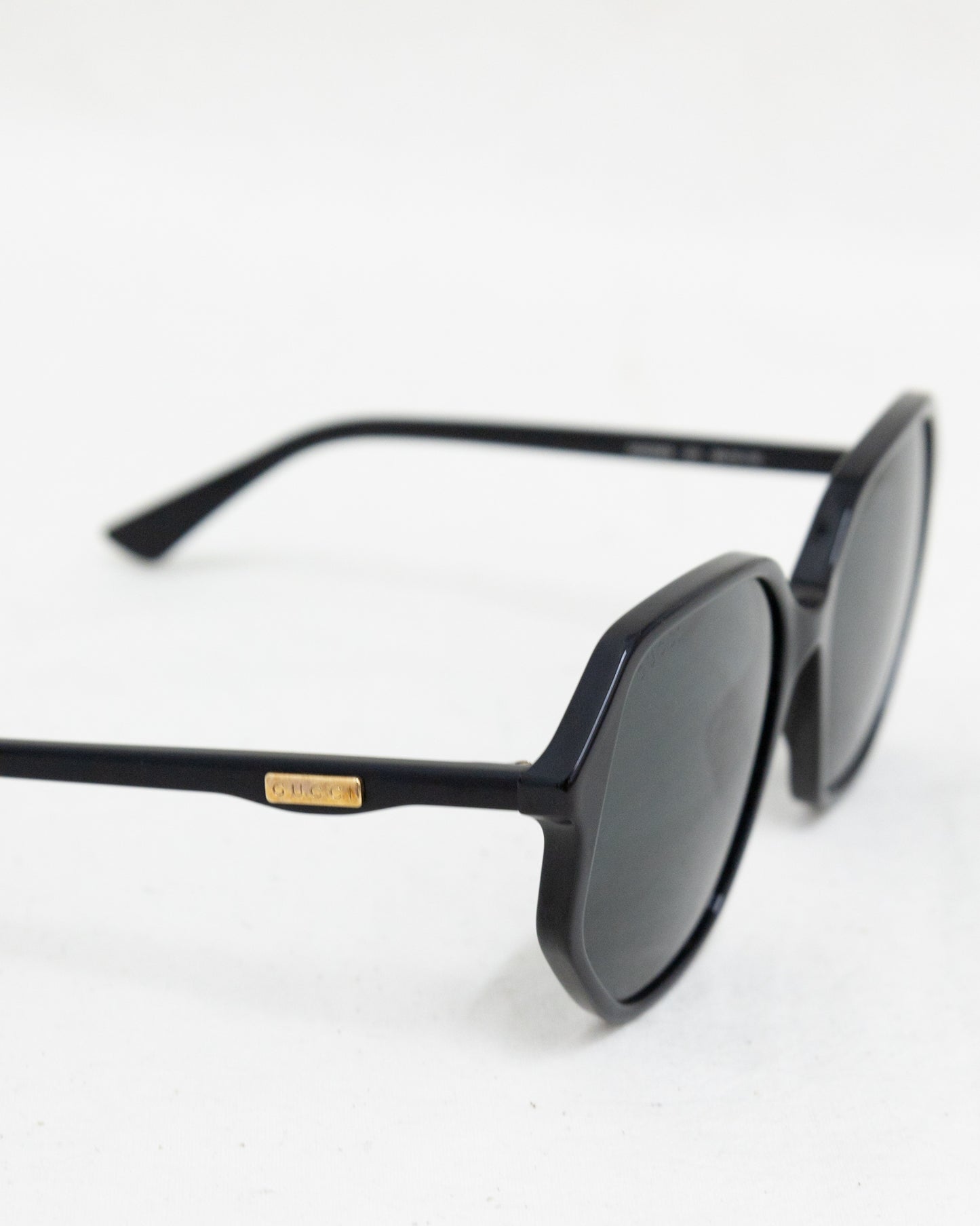 GUCCI Sunglasses - THE VOG CLOSET
