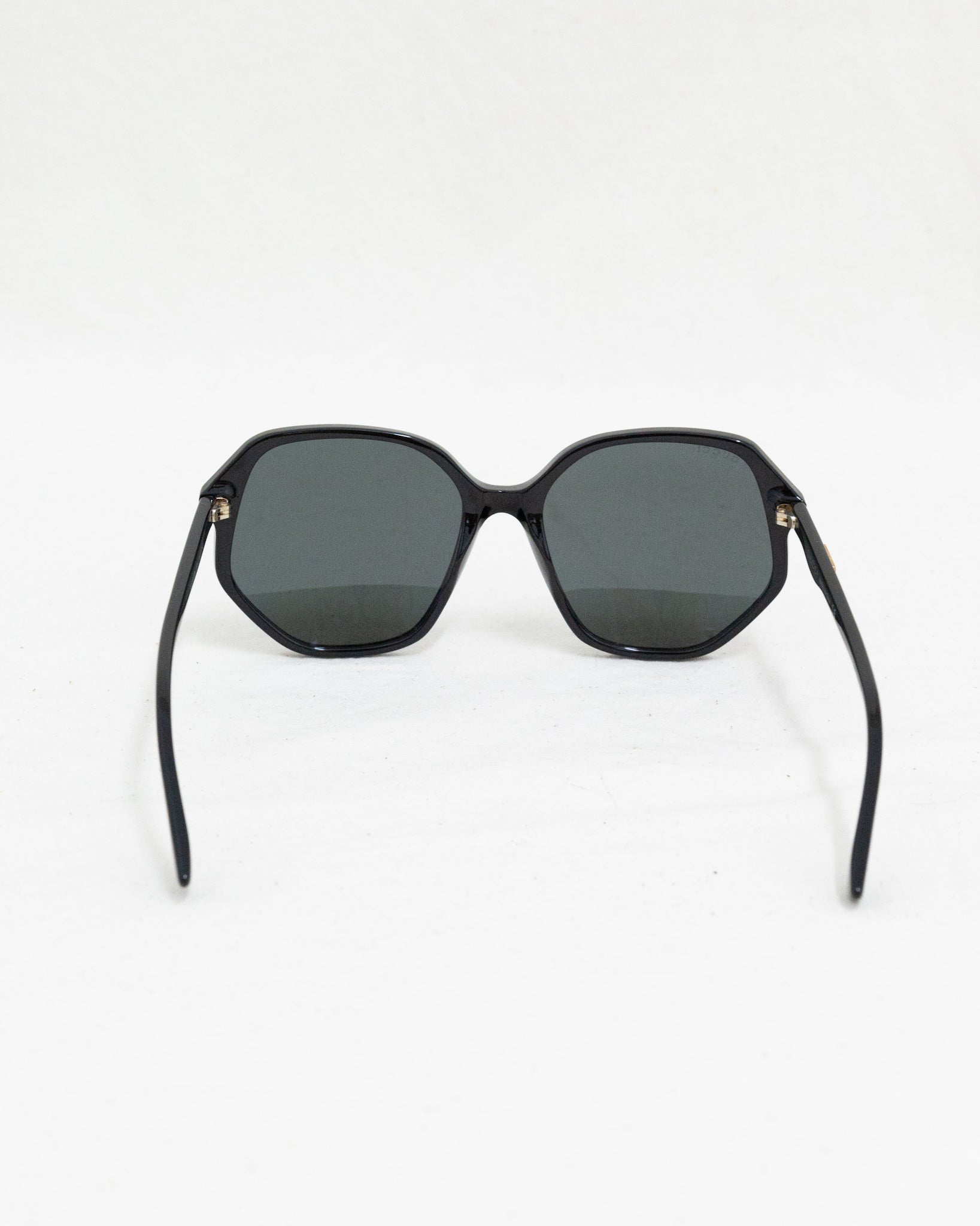 GUCCI Sunglasses - THE VOG CLOSET
