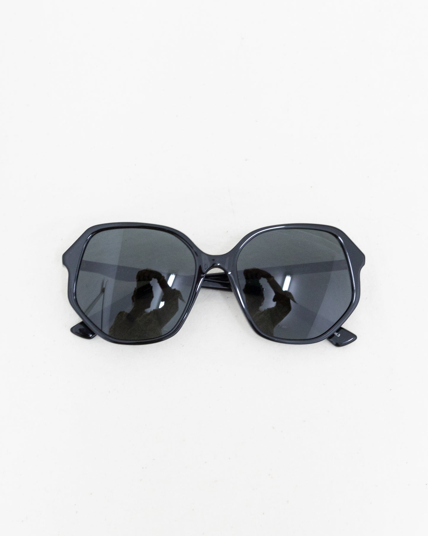 GUCCI Sunglasses - THE VOG CLOSET