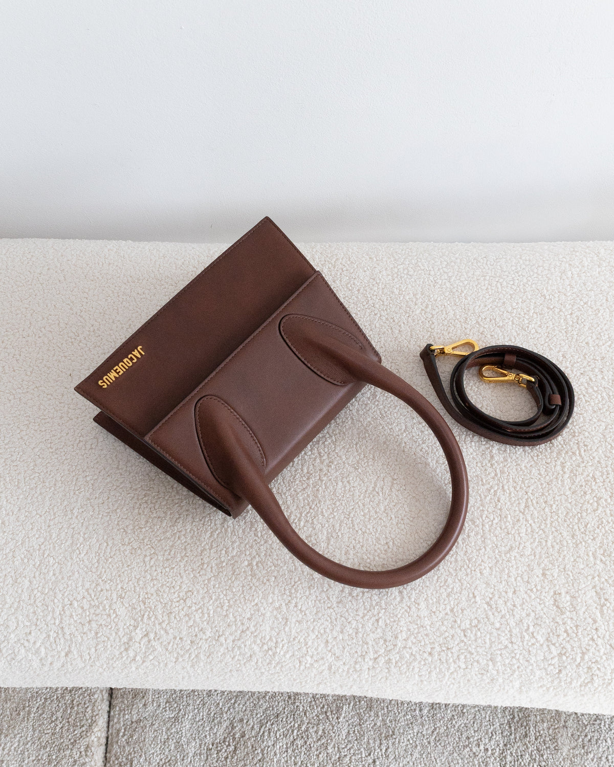 JACQUEMUS Le Grand Chiquito