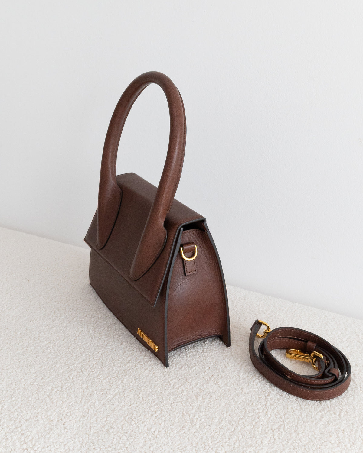 JACQUEMUS Le Grand Chiquito