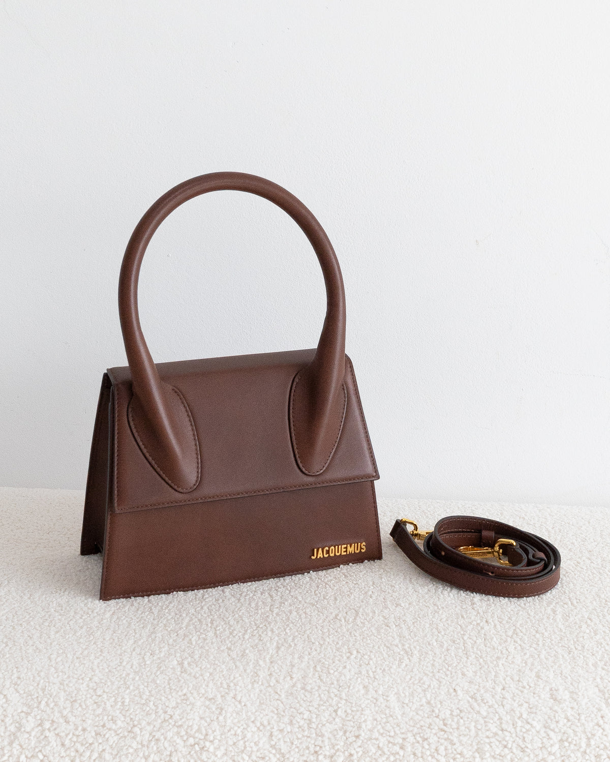 JACQUEMUS Le Grand Chiquito