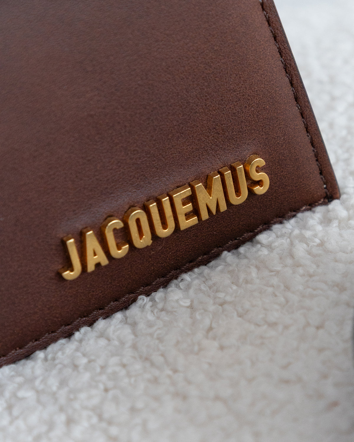 JACQUEMUS Le Grand Chiquito