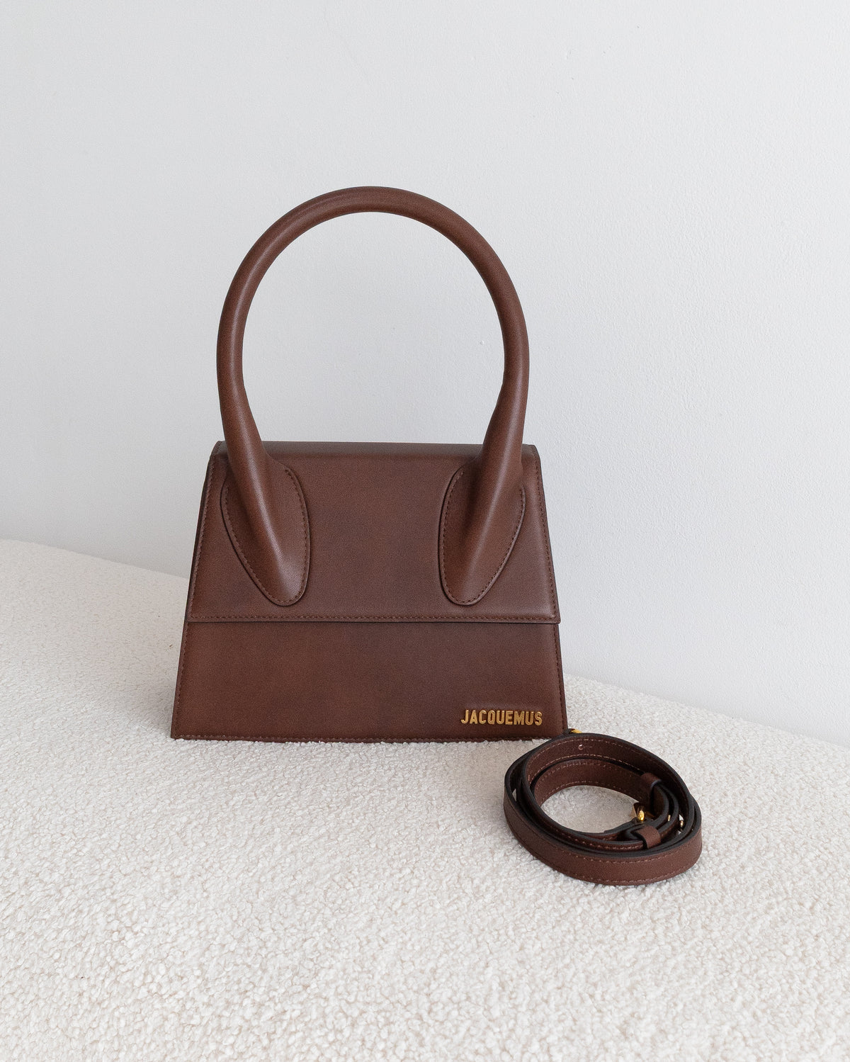 JACQUEMUS Le Grand Chiquito