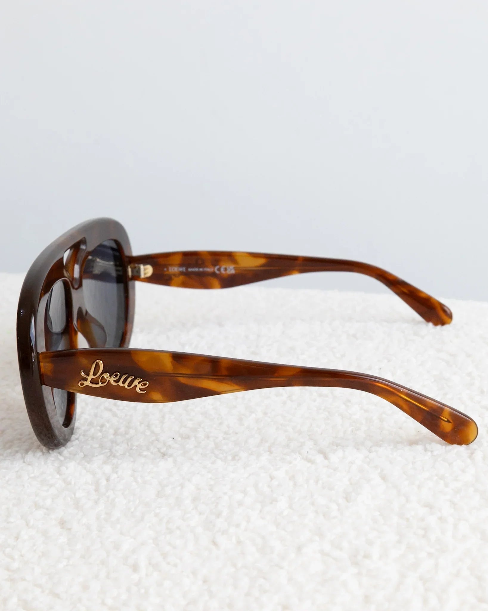 LOEWE Sunglasses - THE VOG CLOSET