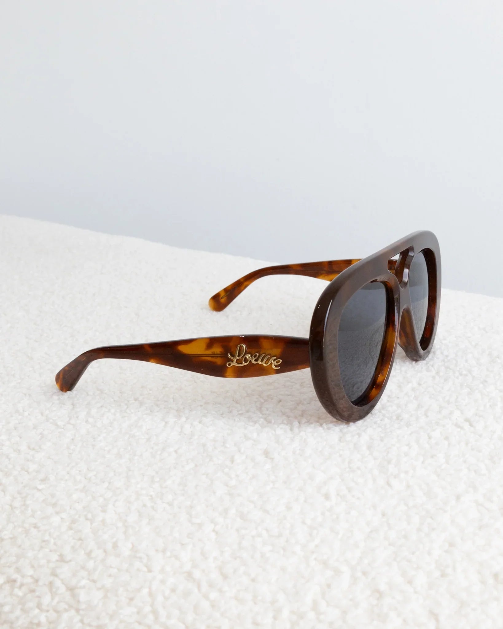LOEWE Sunglasses - THE VOG CLOSET