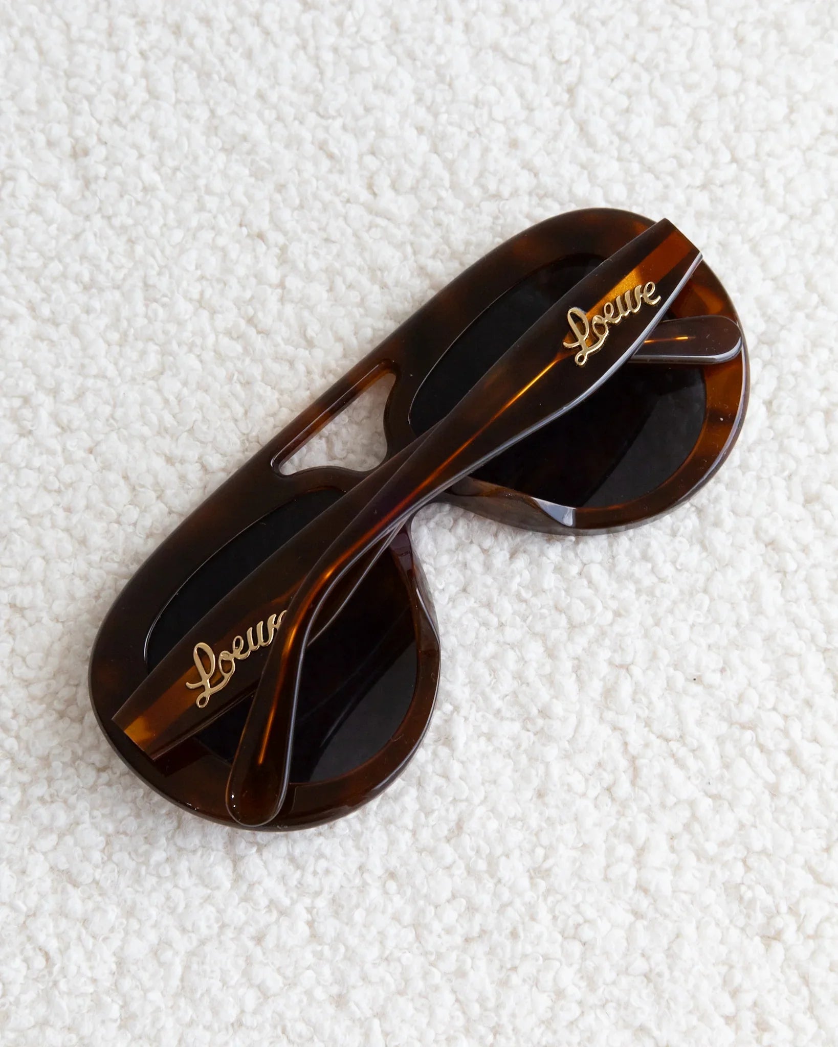 LOEWE Sunglasses - THE VOG CLOSET